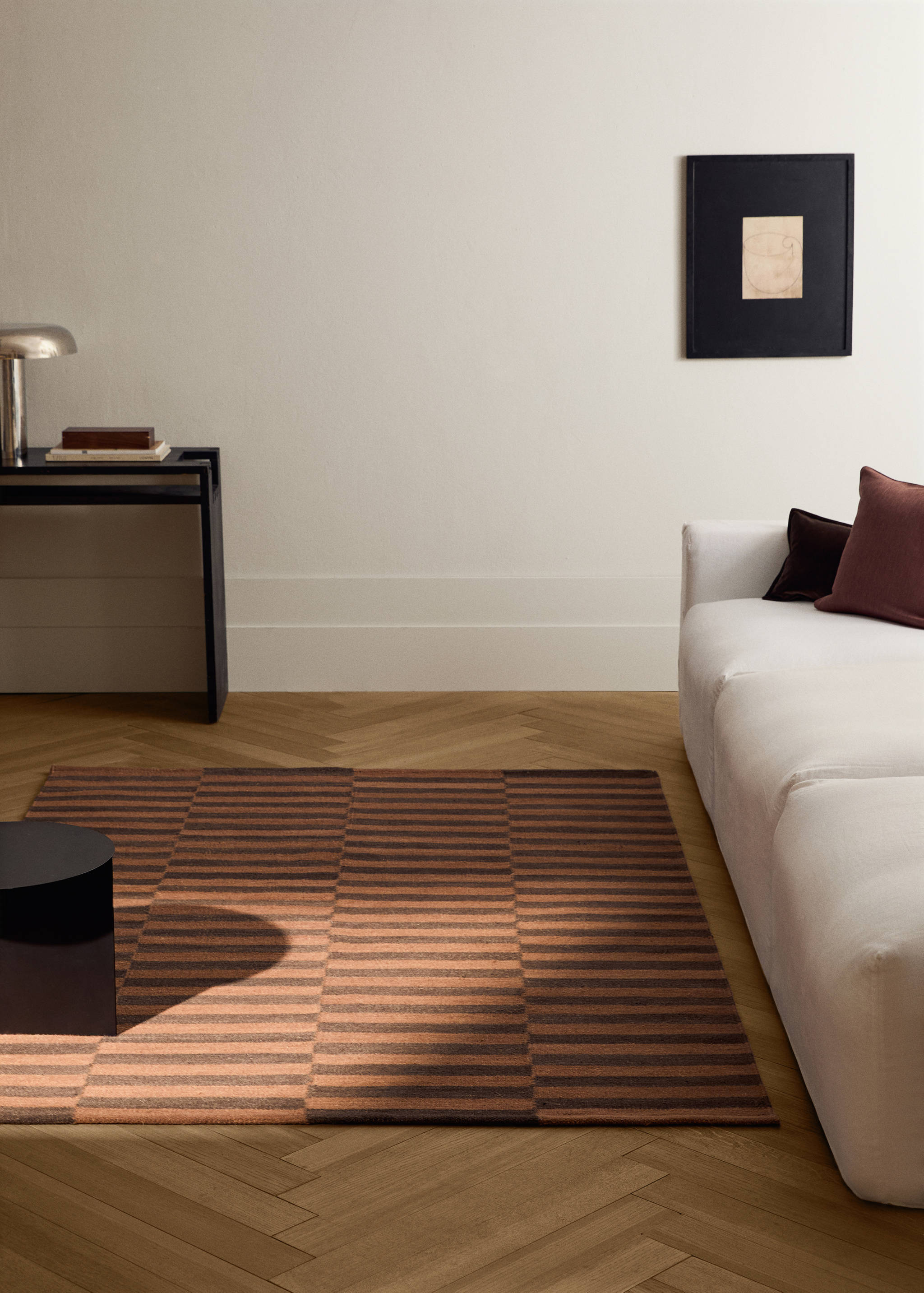 Χαλί μάλλινο με δίχρωμη ρίγα - Γενικό πλάνο