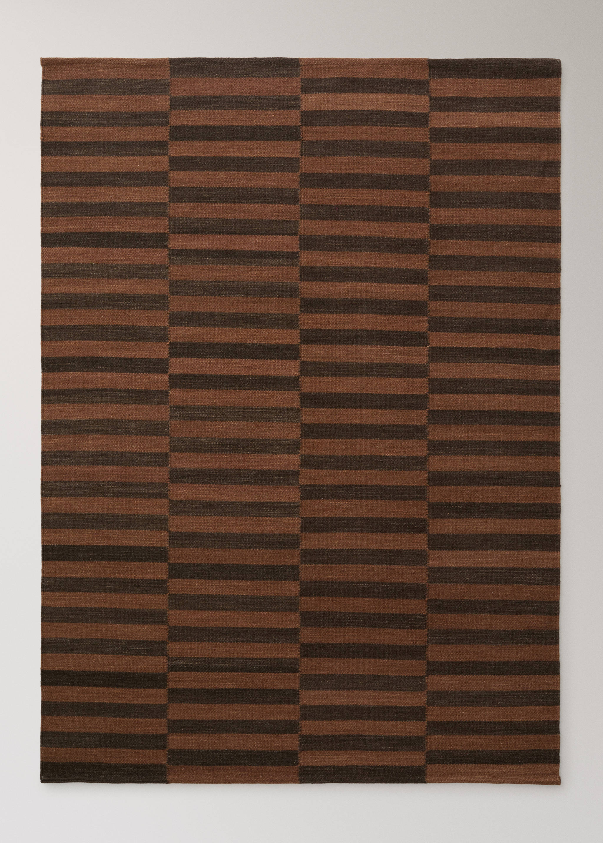 Χαλί μάλλινο με δίχρωμη ρίγα - Προϊόν χωρίς μοντέλο