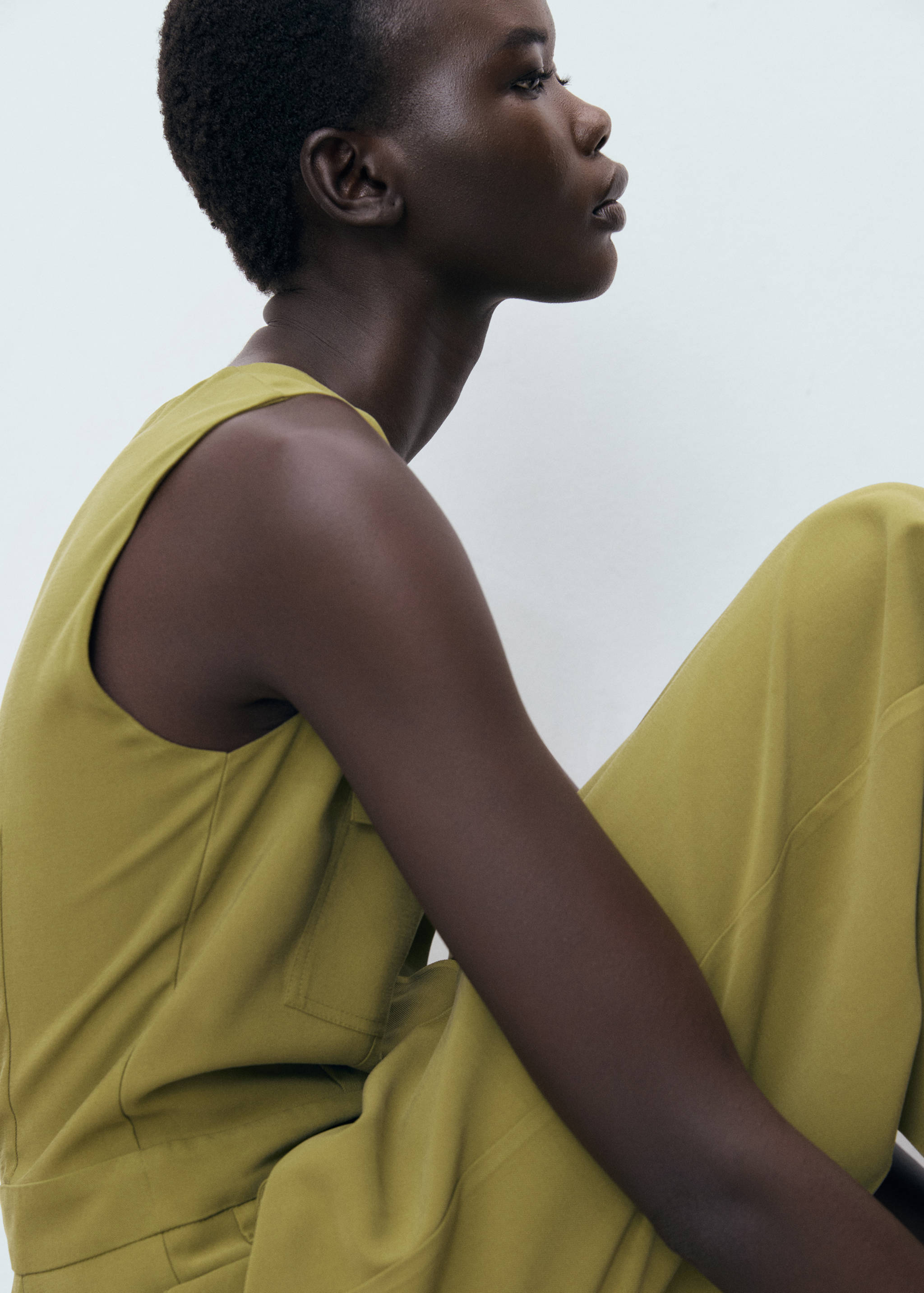 Long chest-pocket jumpsuit - Details of the article 1