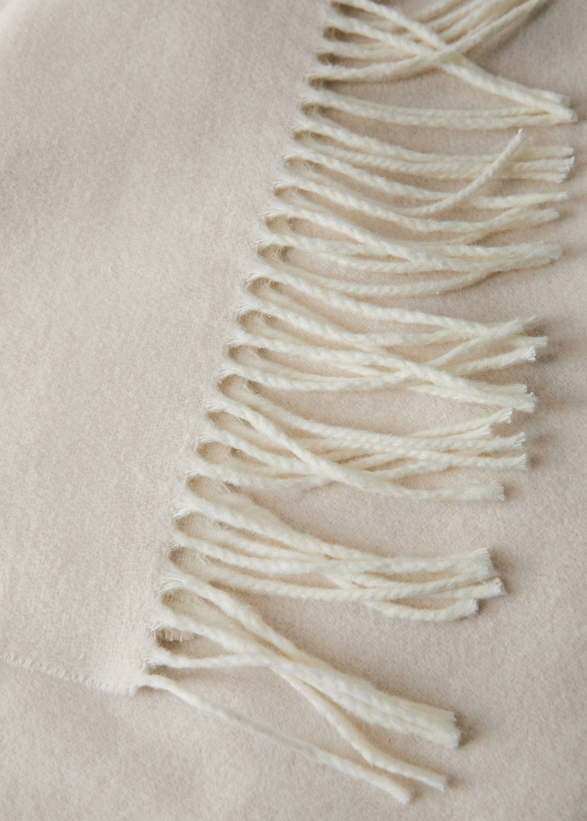 Double-sided cotton blanket with fringes - Details of the article 2