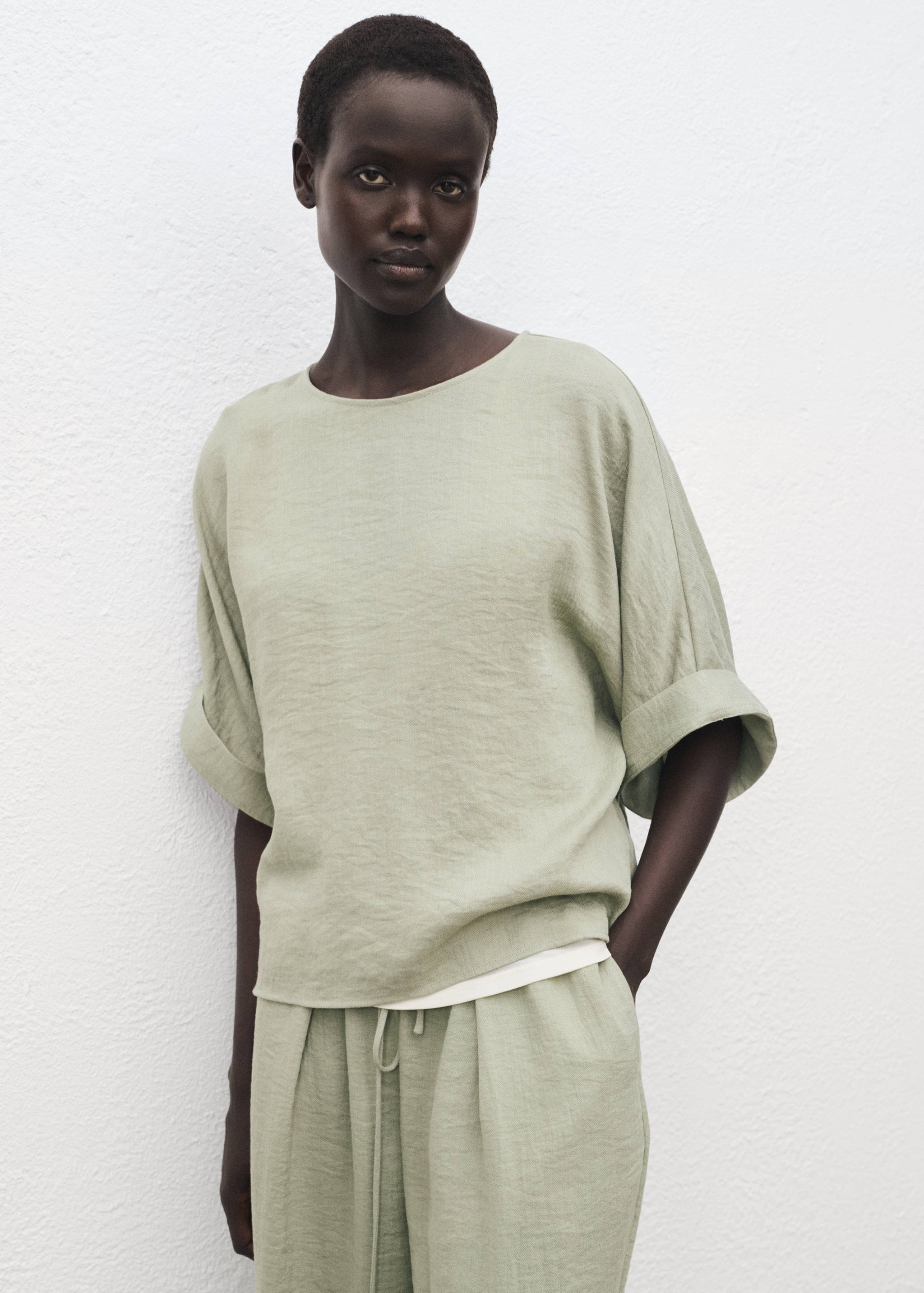 Straight textured trousers - Details of the article 1