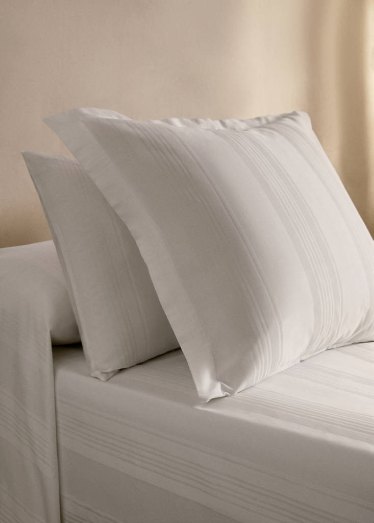 Two 300-thread count cotton satin striped pillowcases 60x60 cm — White