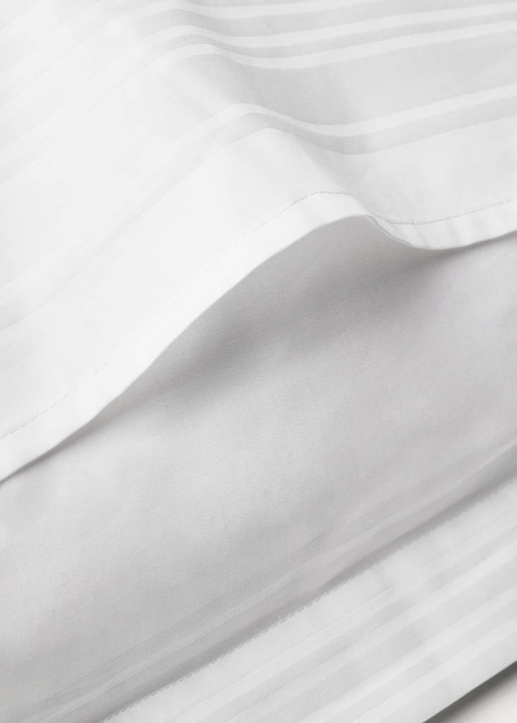 Two 300-thread count cotton satin striped pillowcases 60x60 cm — White