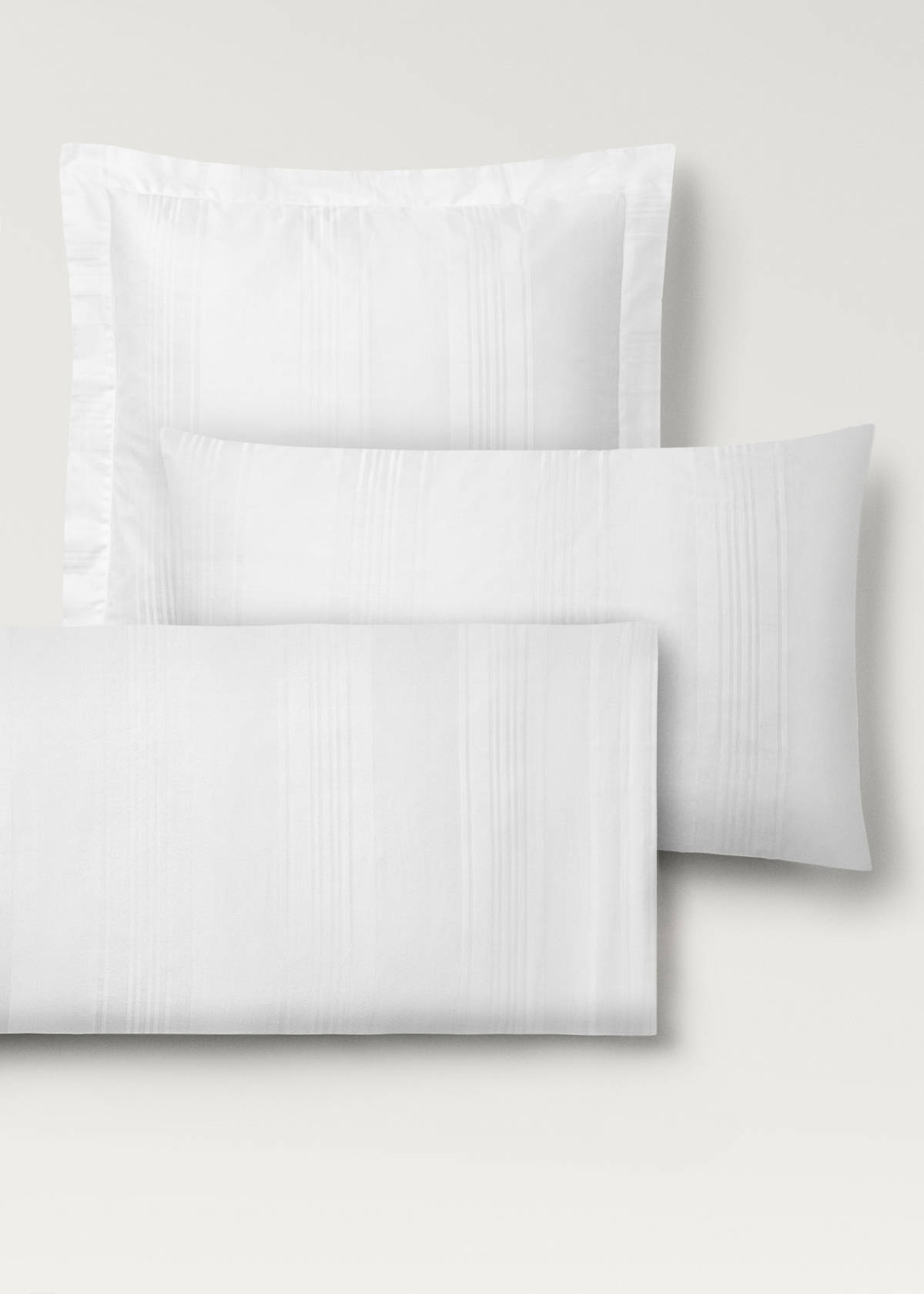 Two 300-thread count cotton satin striped pillowcases 60x60 cm — White