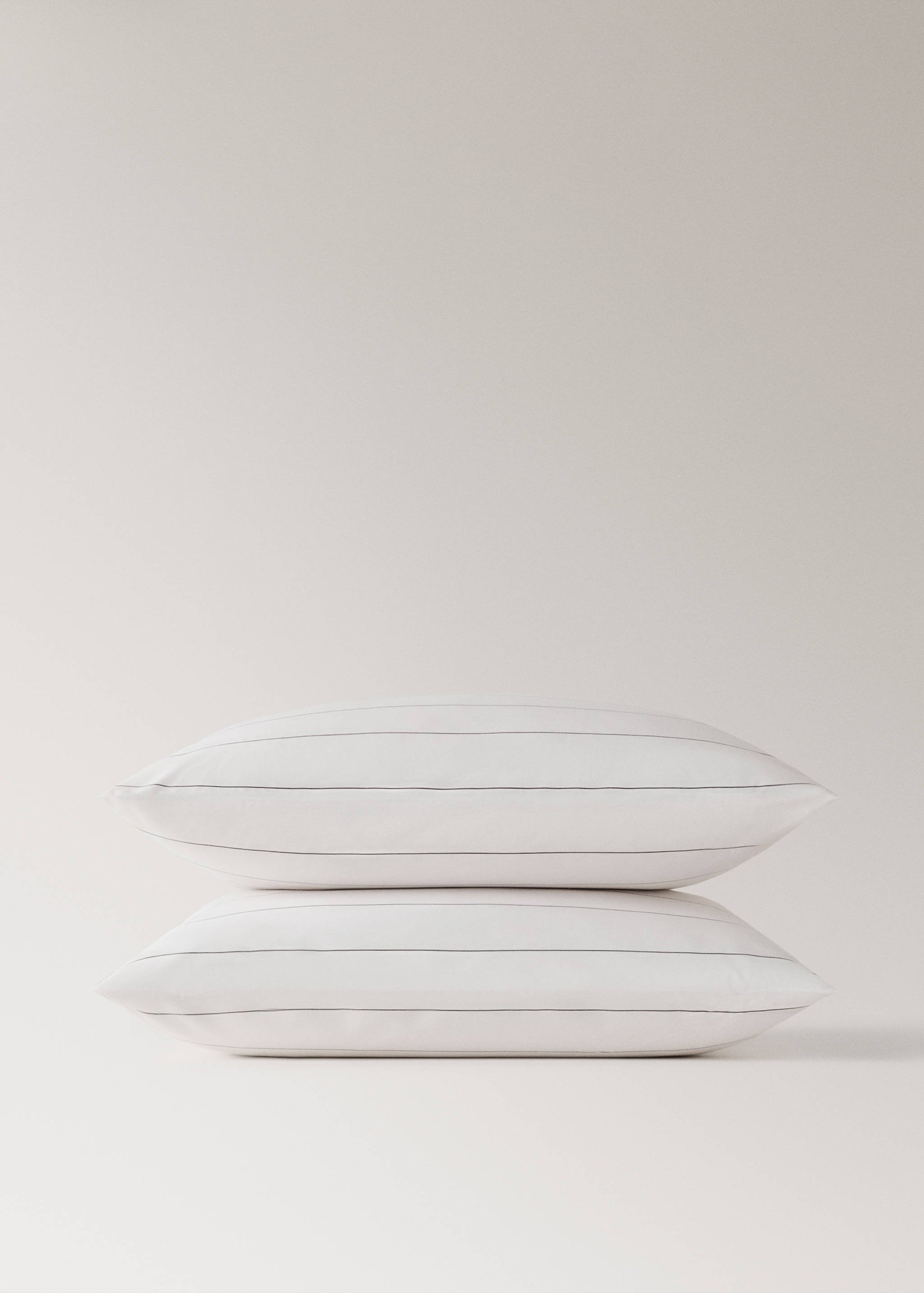 Funda coixinera cotó ratlles 60x60cm - Article sense model