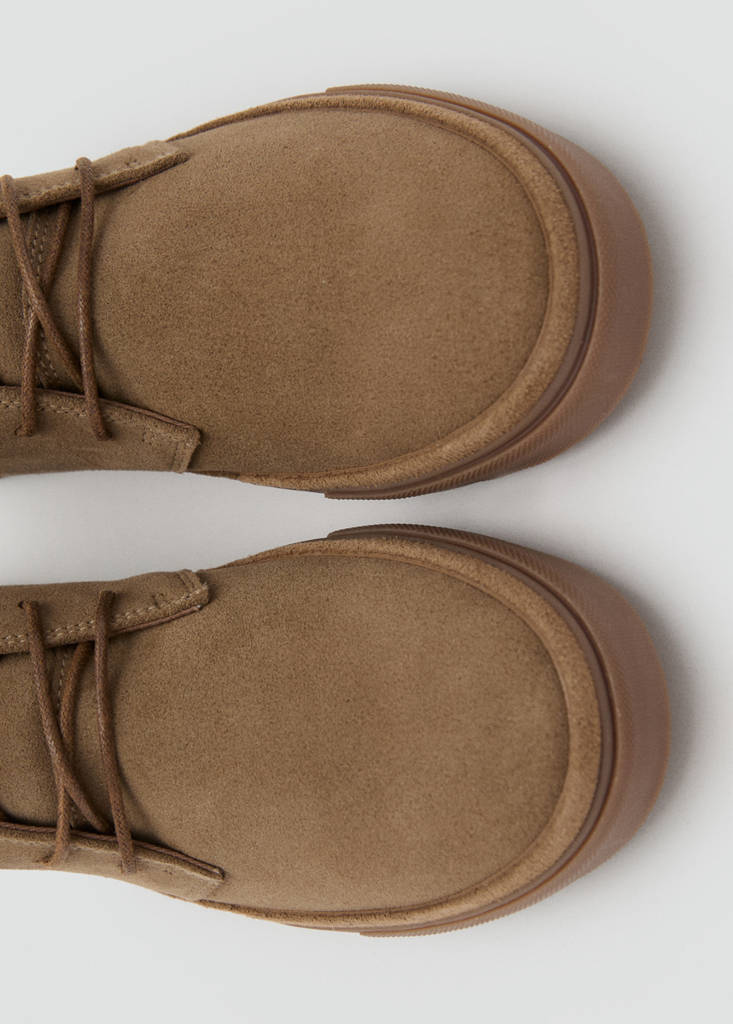 Split leather shoes — Sand