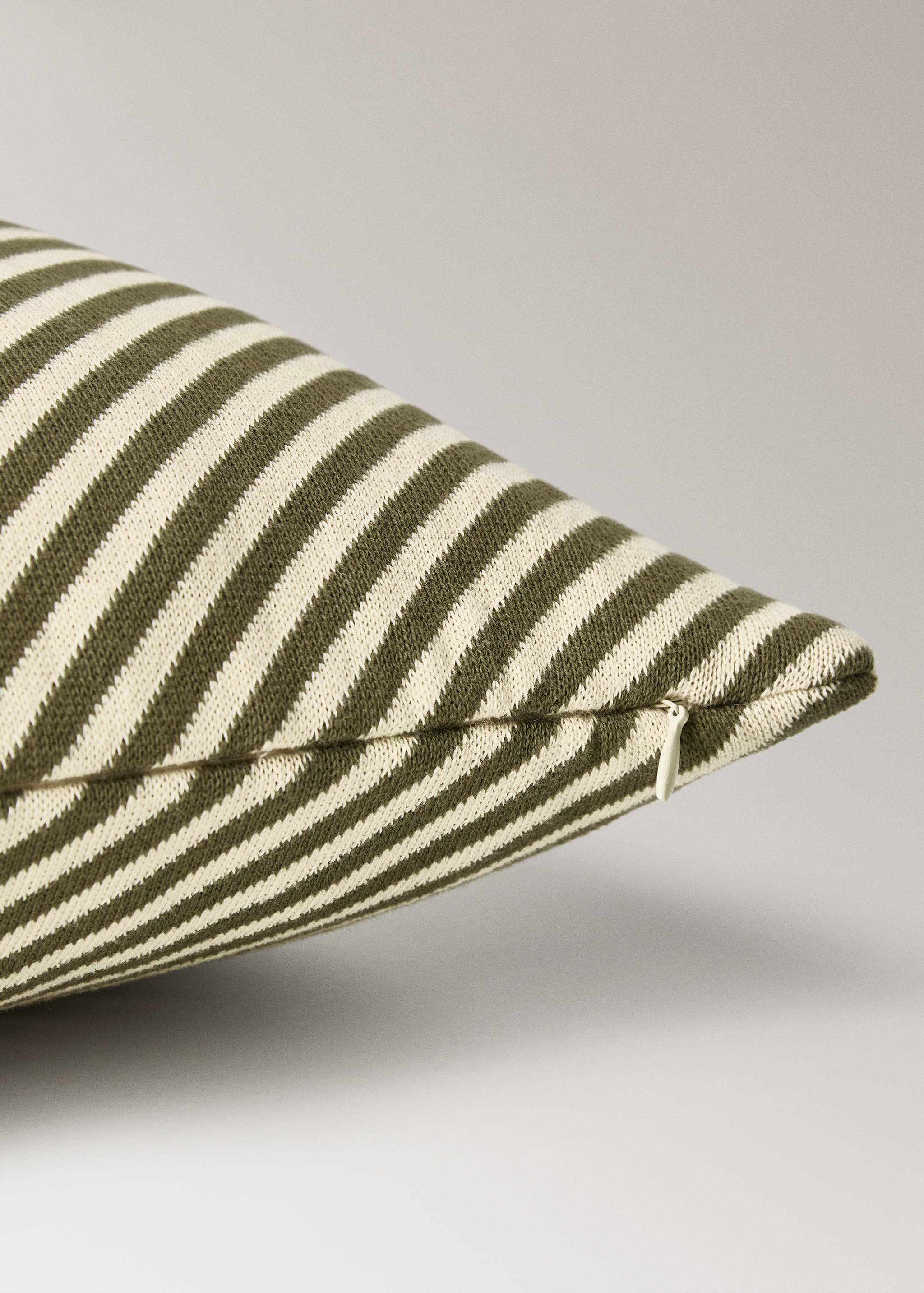 Children’s check striped cushion cover 40x40 cm - Details of the article 1