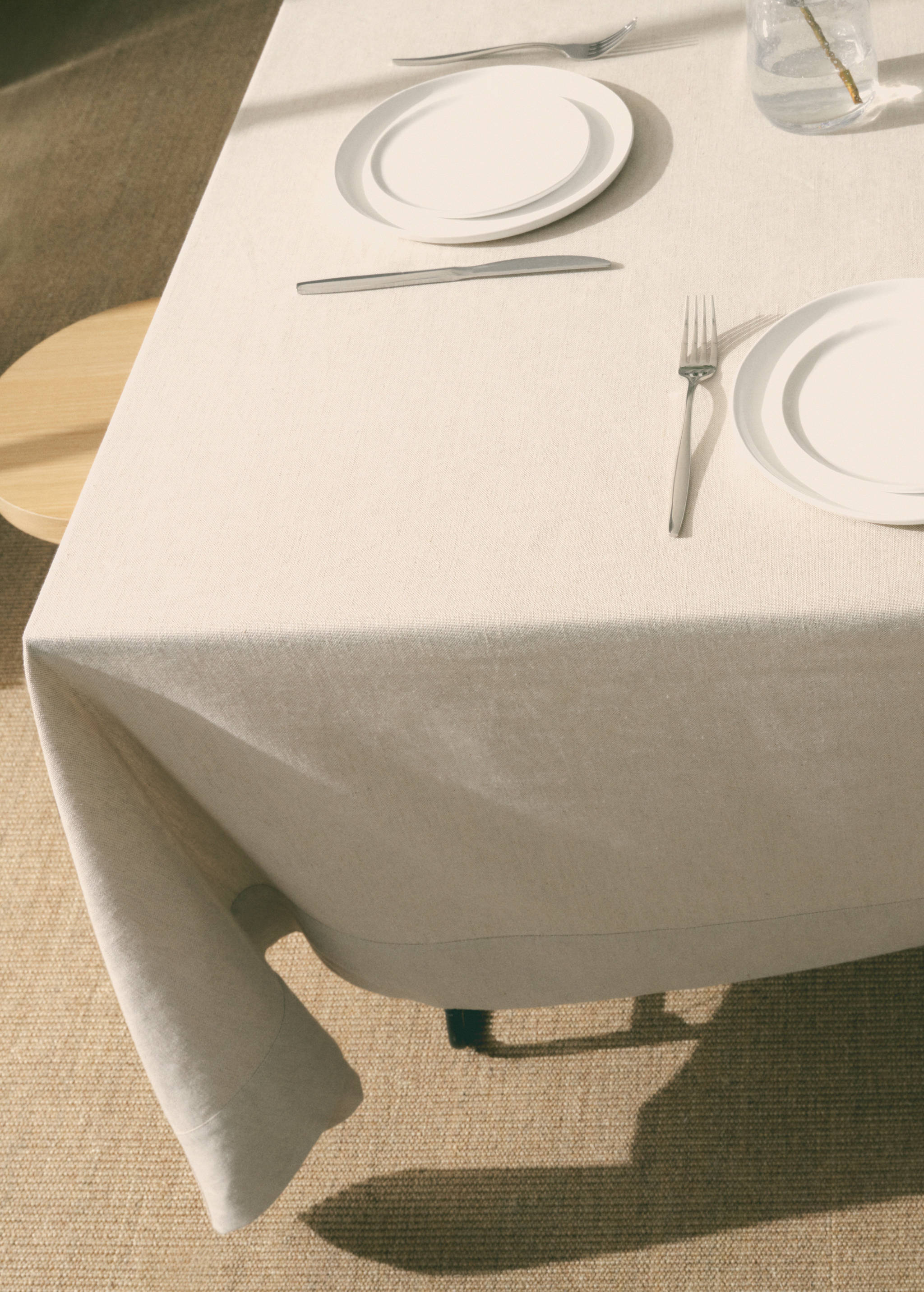 Linen tablecloth for 6 to 8 diners - Details of the article 6