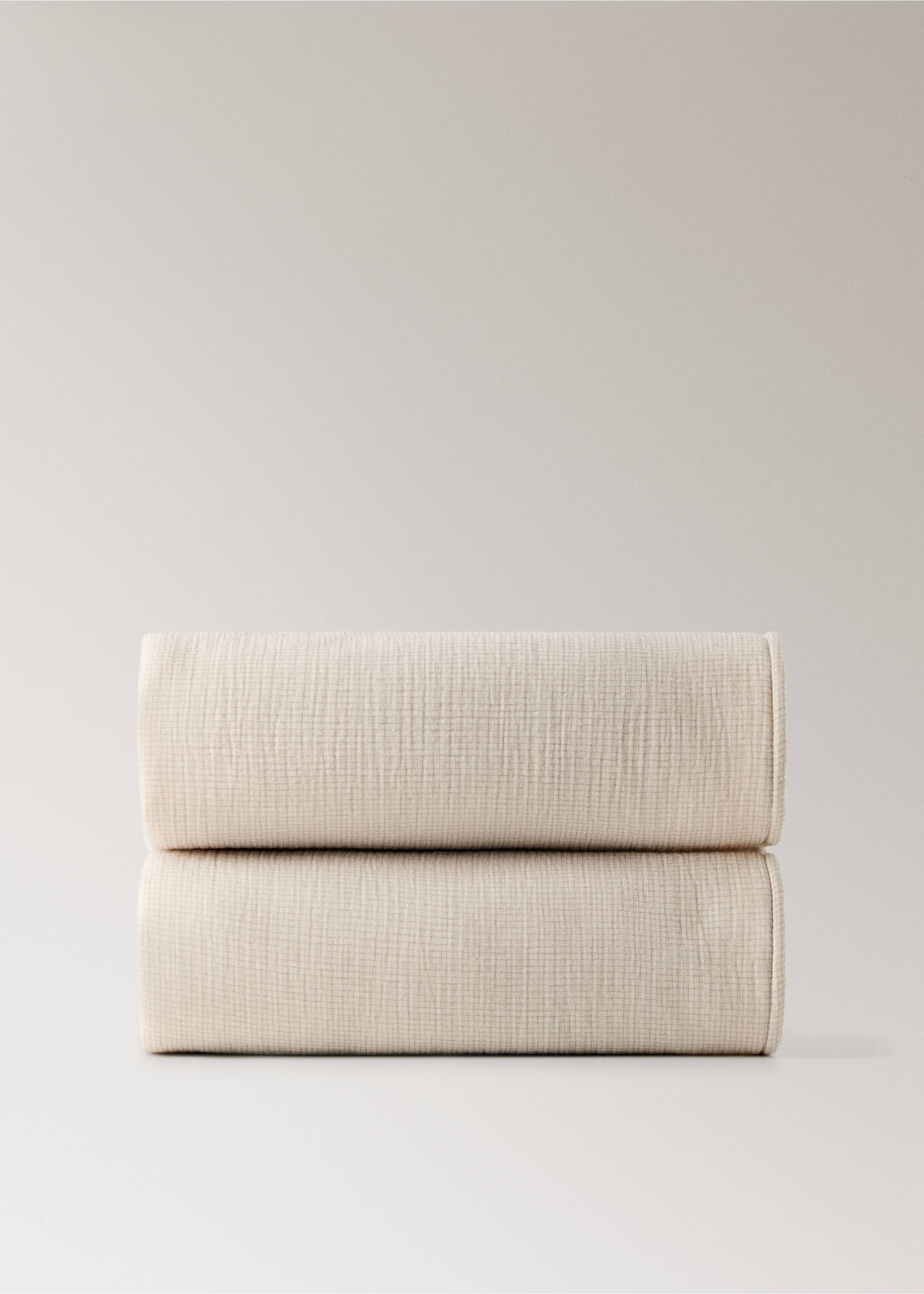 Reversible children’s fleece blanket - Article without model, Light/Pastel Grey. Ref: 17073824-00.