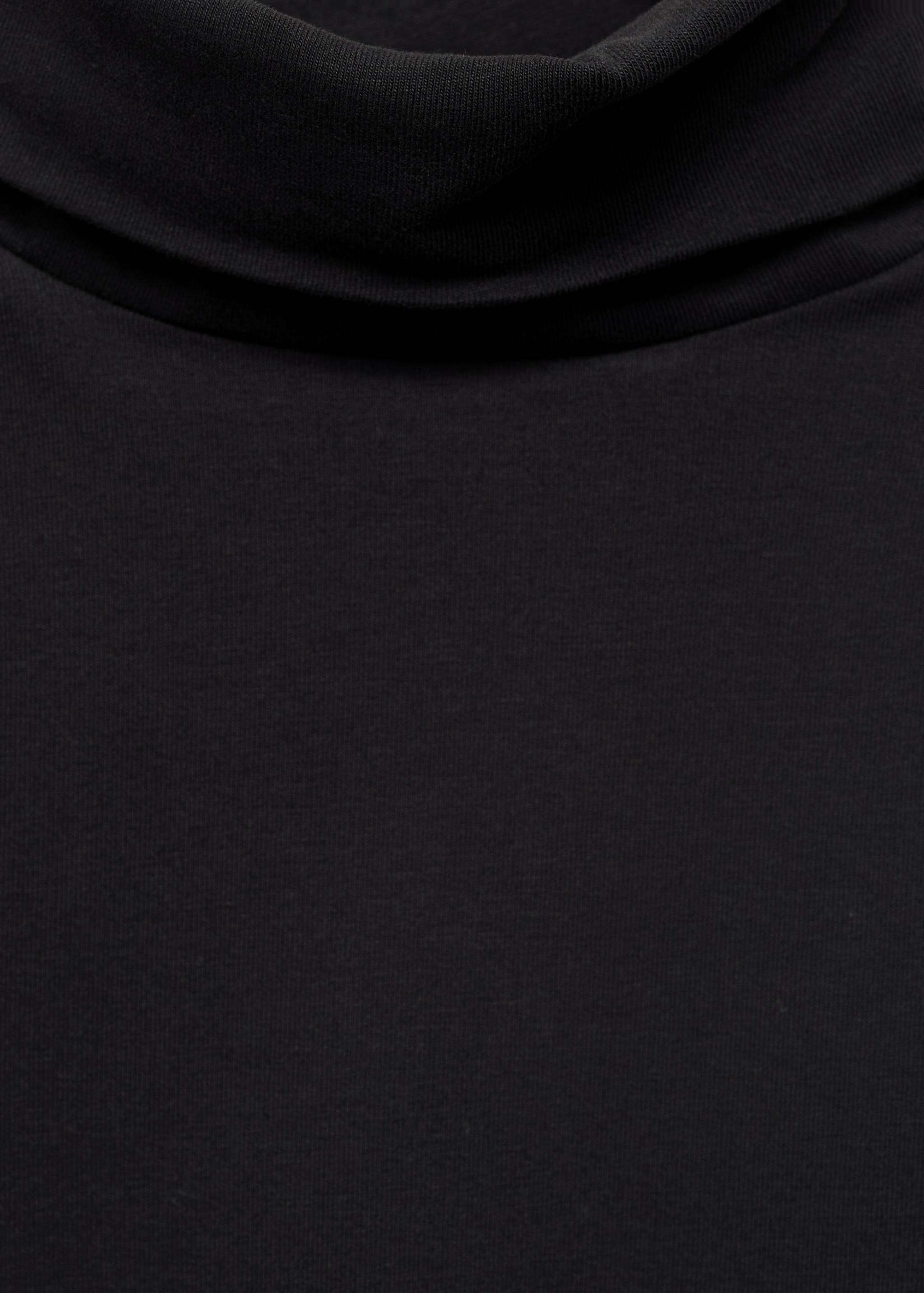Turtleneck long-sleeved t-shirt - Details of the article 8