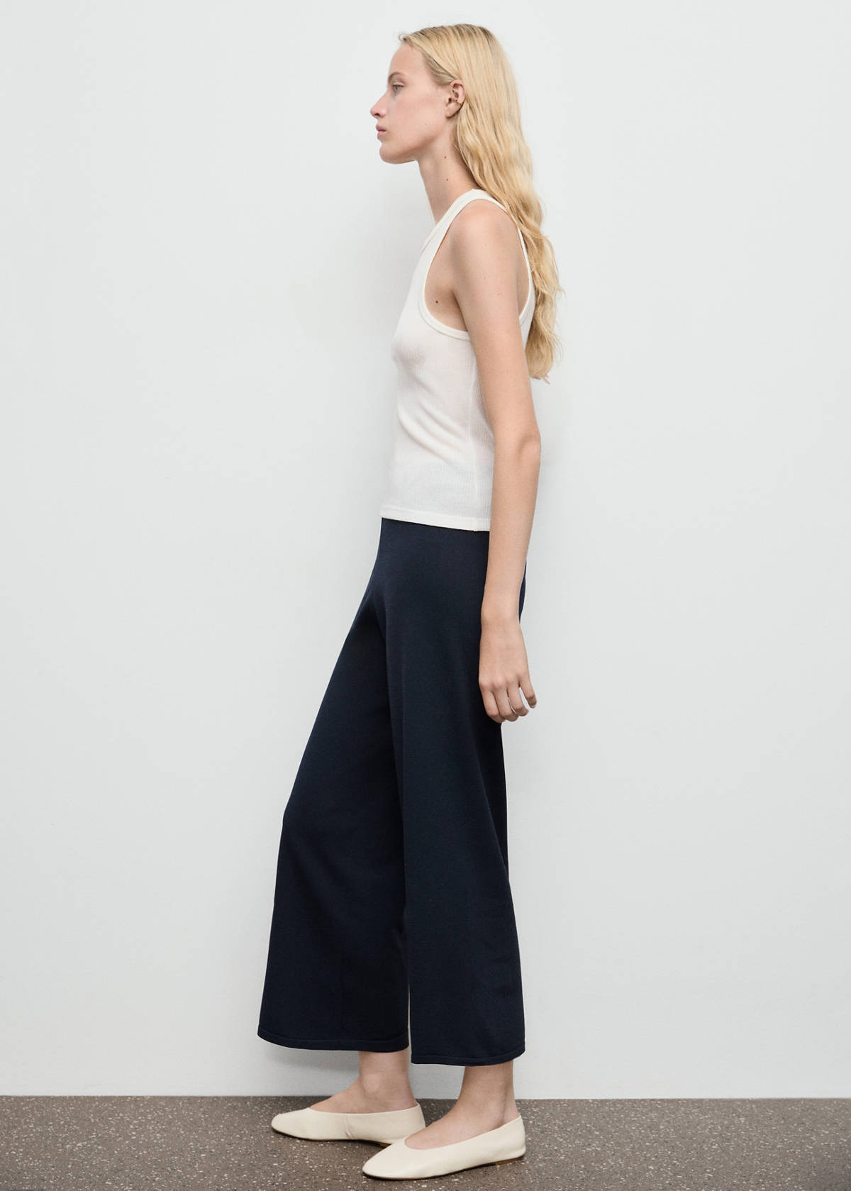 Crop knit trousers — Navy