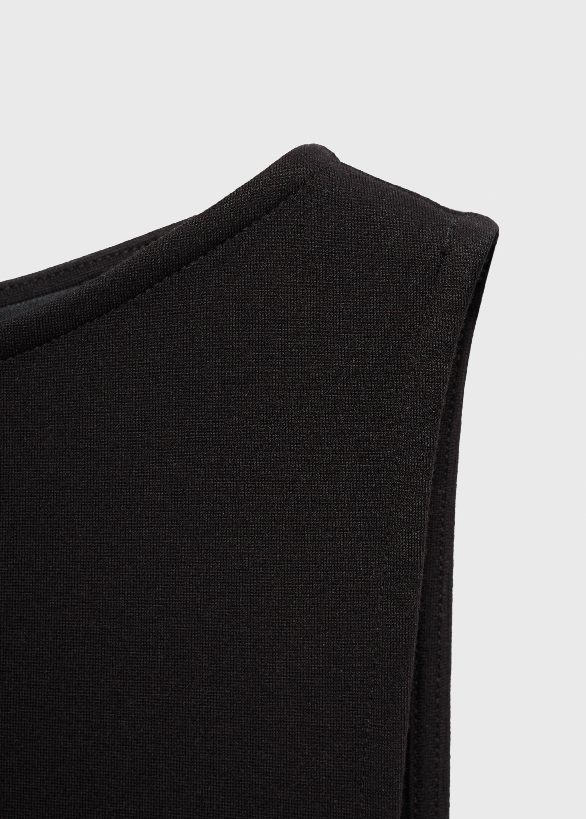 Long jumpsuit with belt and buckle - Details of the article 0