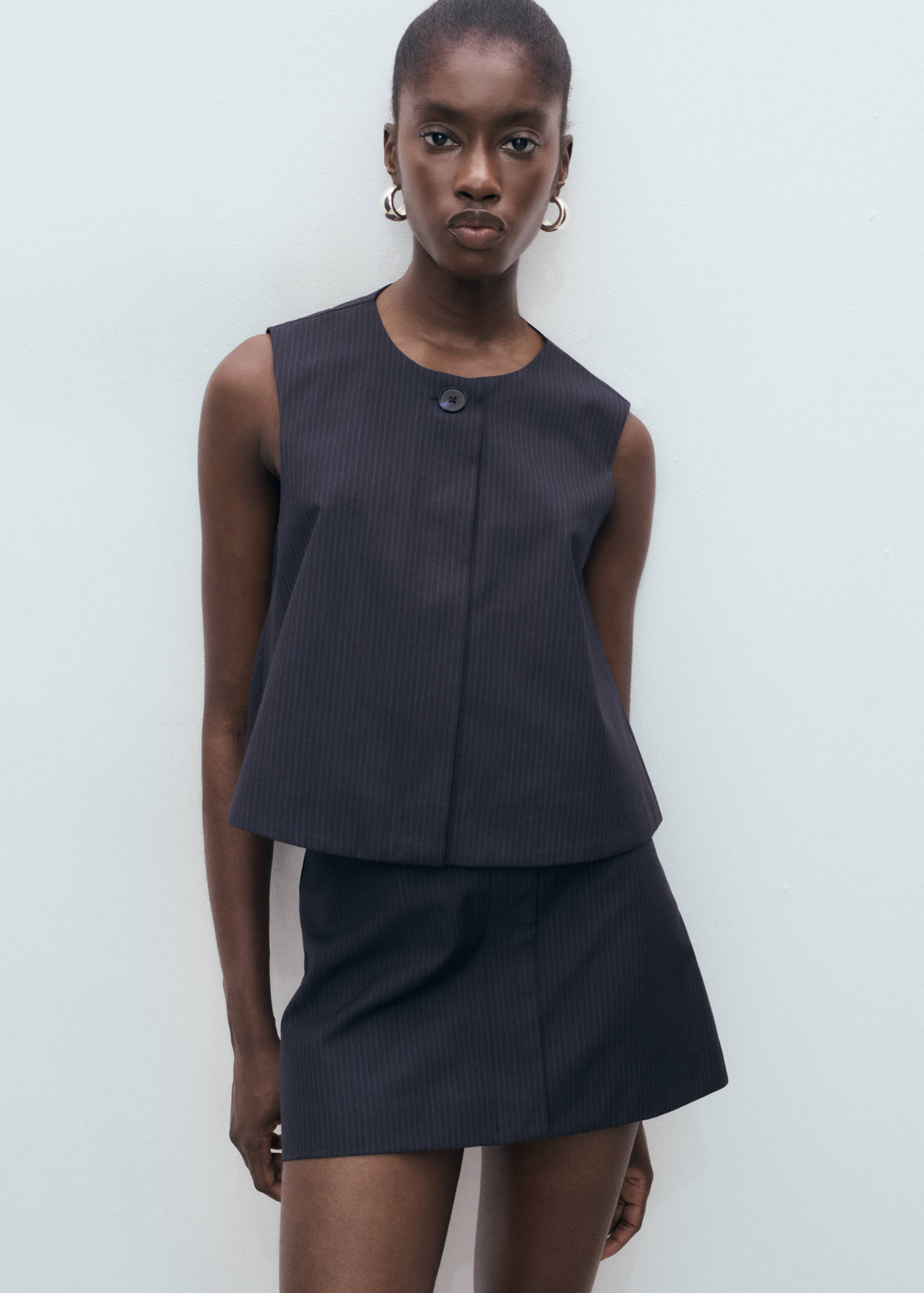 Top de risca diplomática abaloada - Plano médio