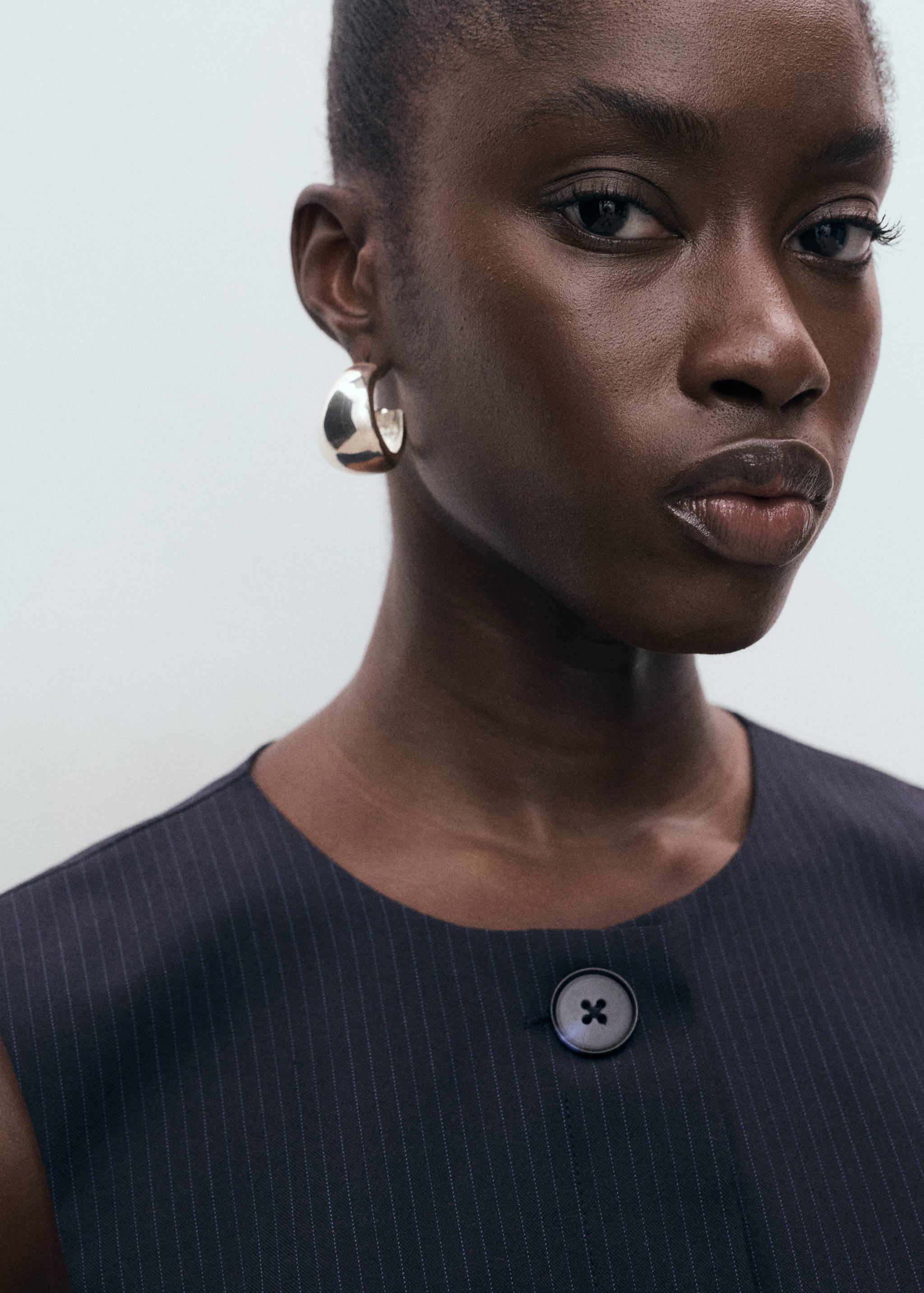 Top de risca diplomática abaloada - Pormenor do artigo 1