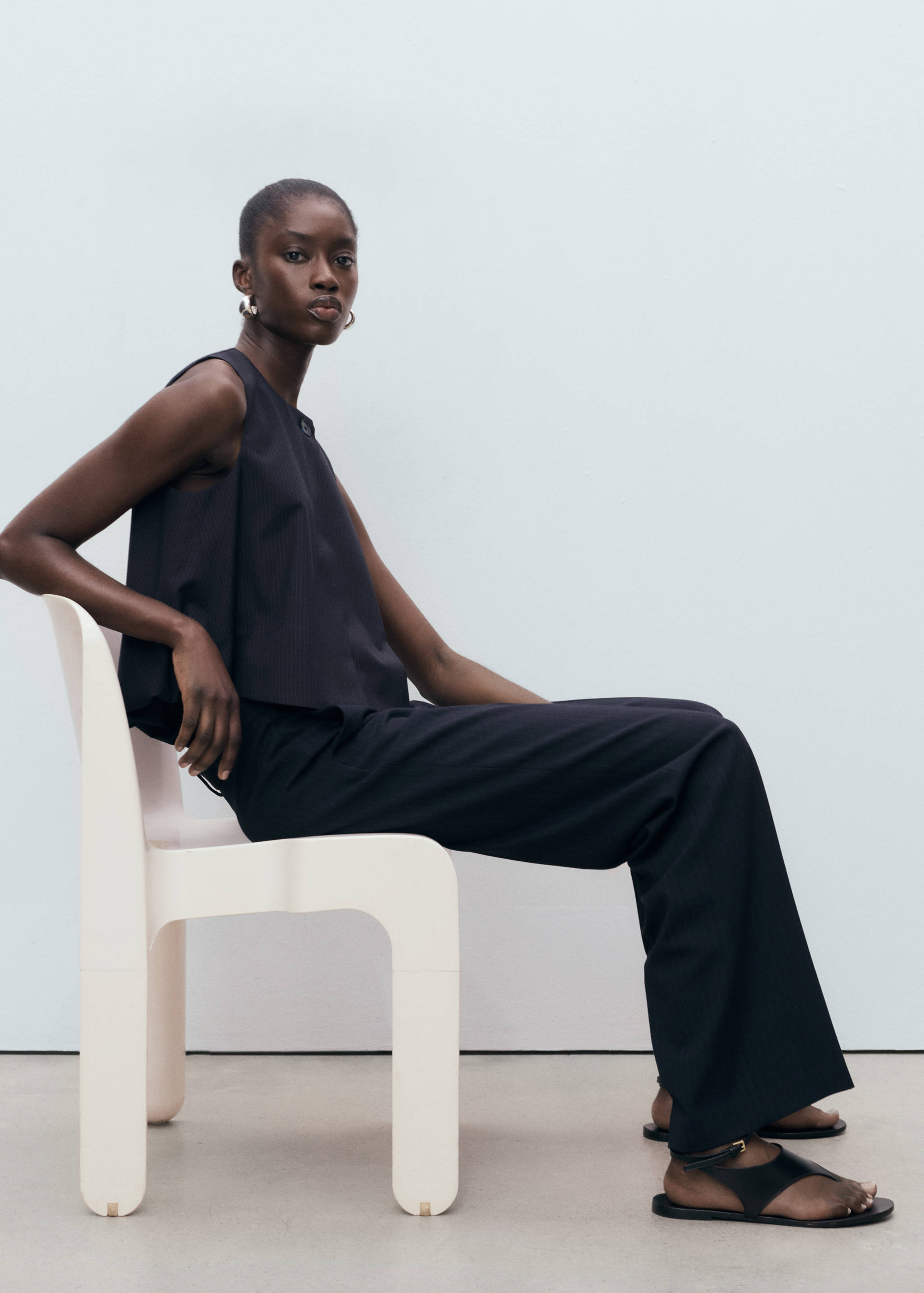 Top de risca diplomática abaloada - Pormenor do artigo 2