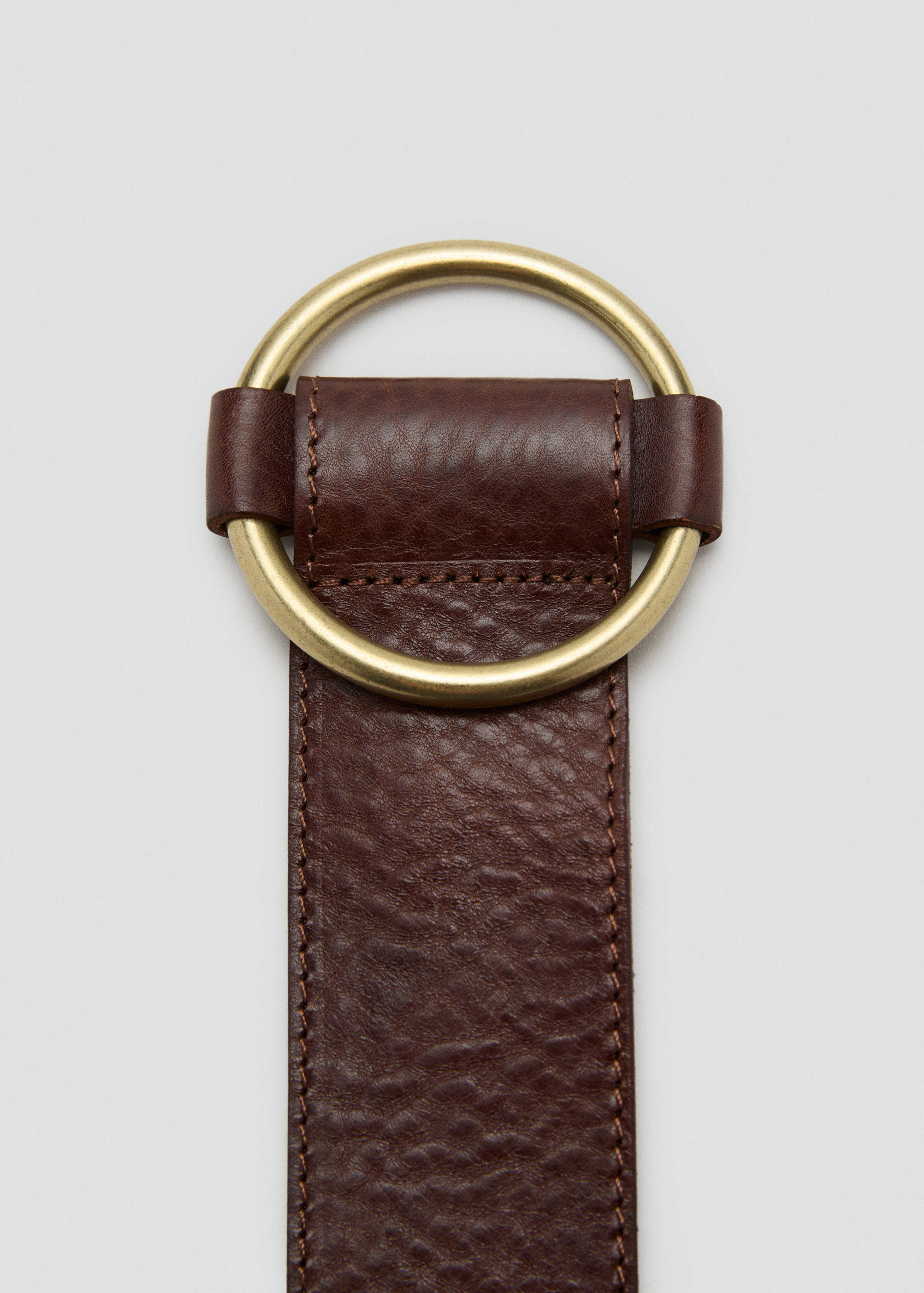 Rounded buckle leather belt - Details of the article 1