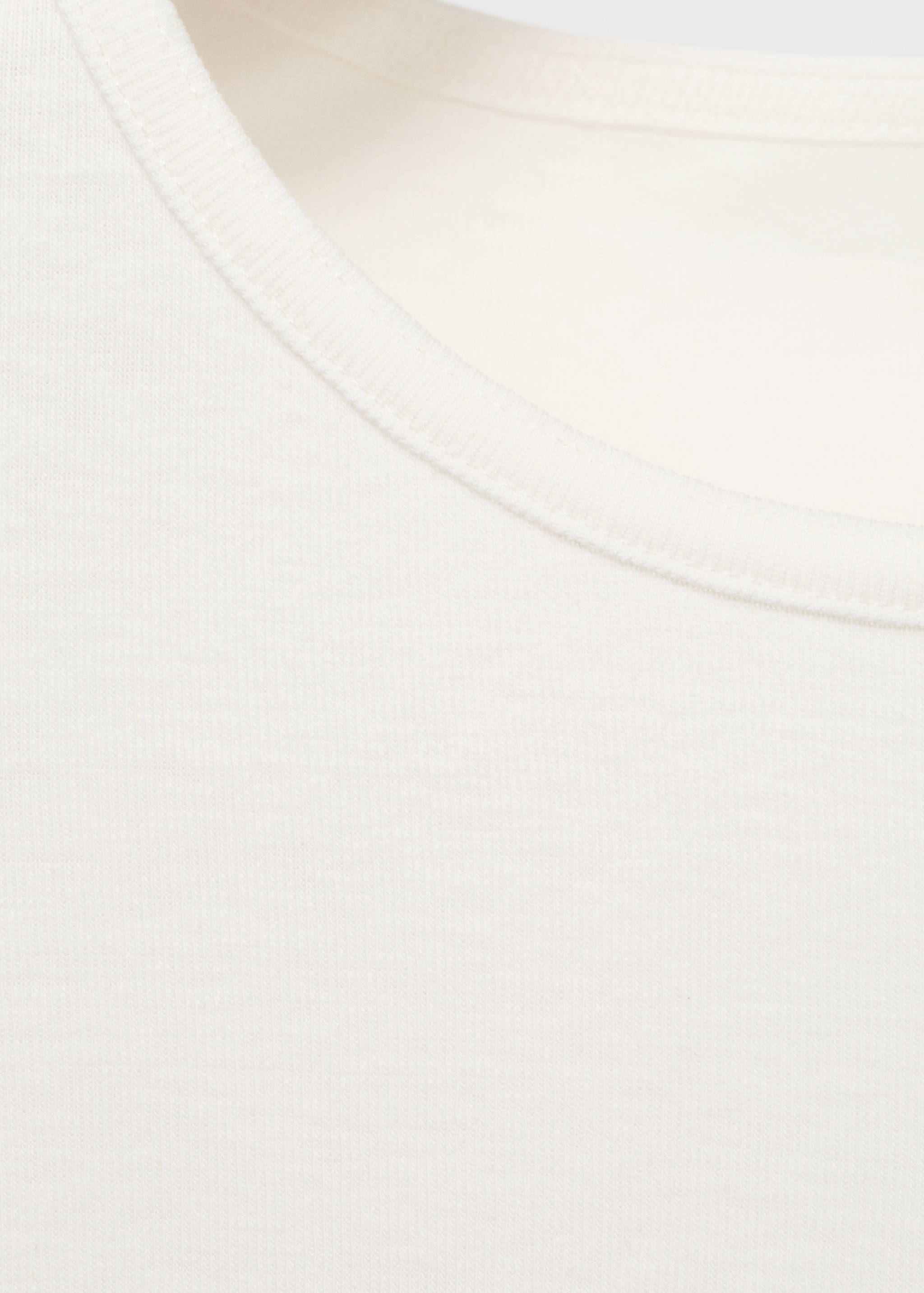 Short-sleeved cotton t-shirt - Details of the article 8