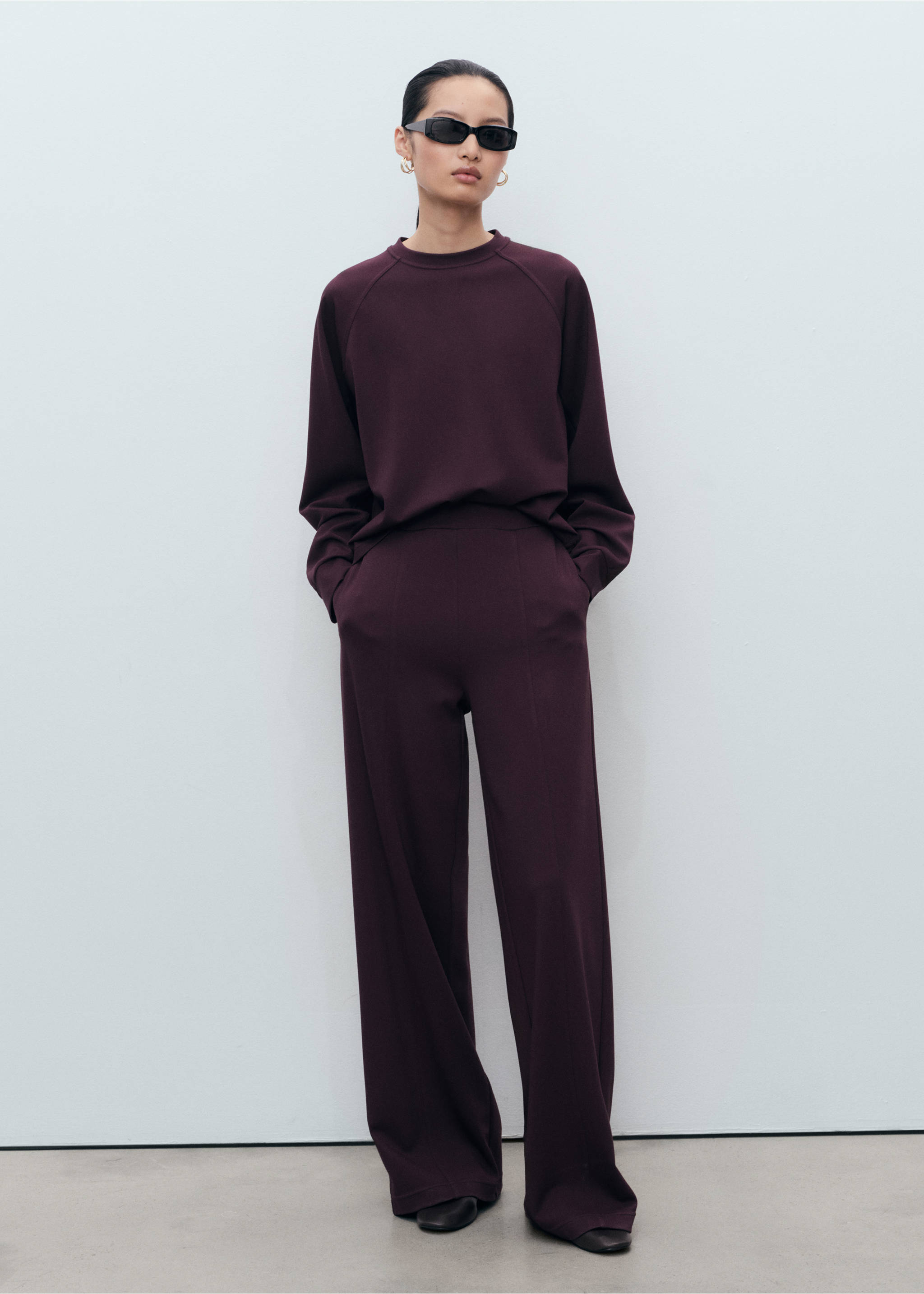 Sweat-shirt col rond - Plan général, Bordeaux. Ref: 17074097-00.