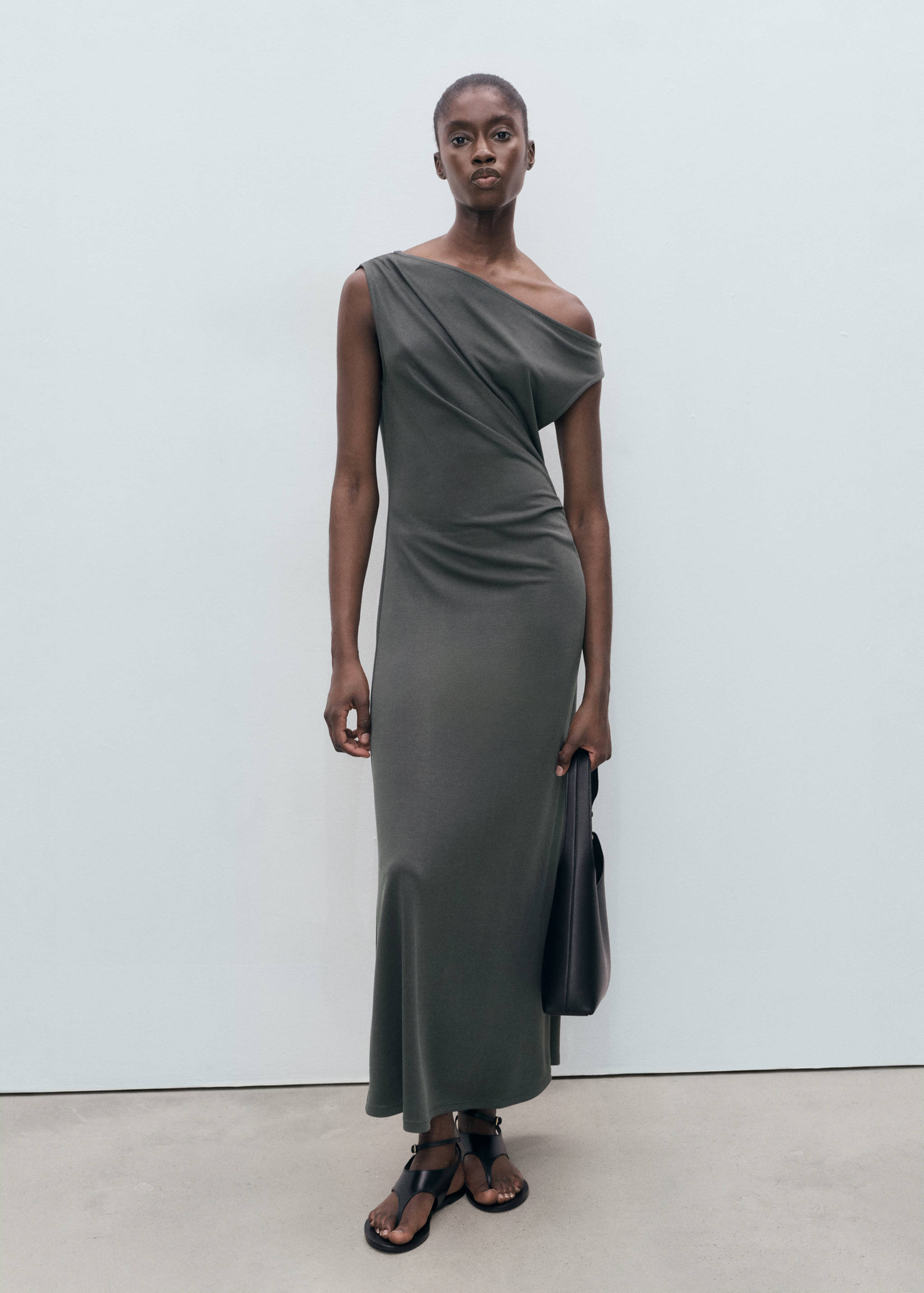 Aszimmetrikus ráncolt ruha - Általános sík