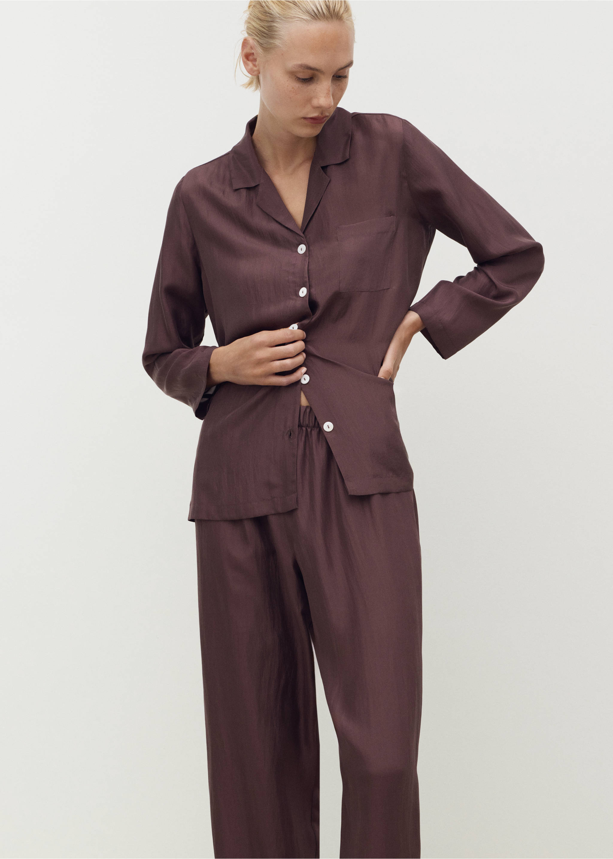 Long silk trousers - Details of the article 1, Blackberry. Ref: 17074126-00.
