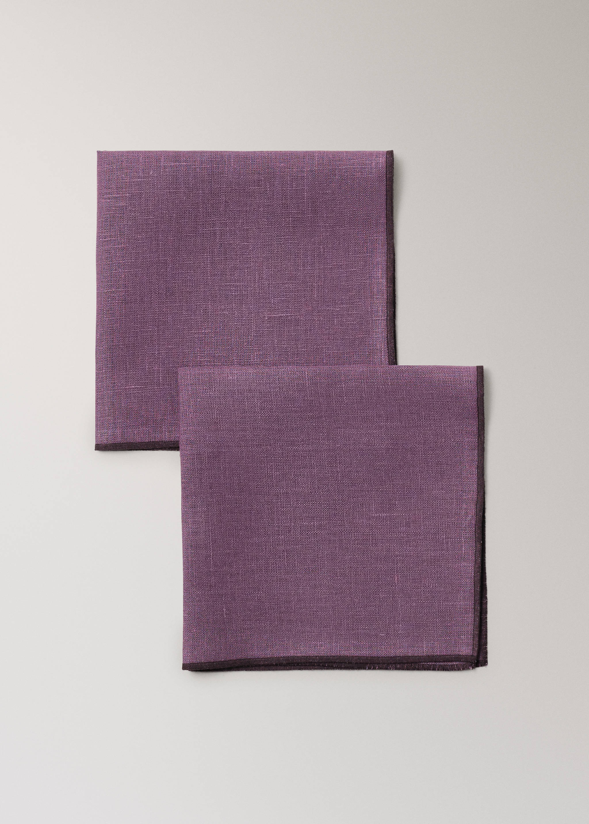 100% linen napkins with contrasting overlock stitching - Details of the article 1