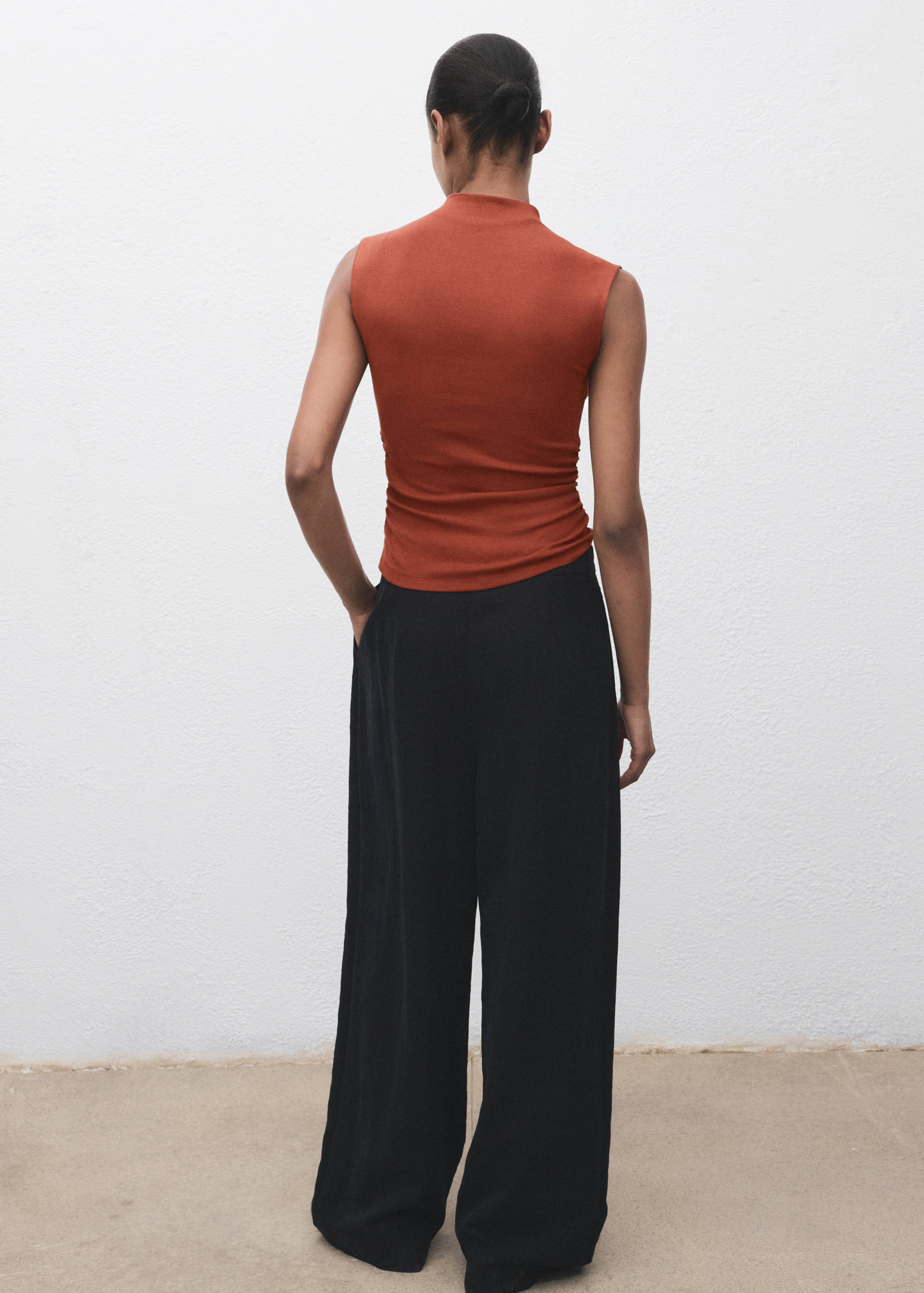 Top entallado fruncido - Reverso del artículo