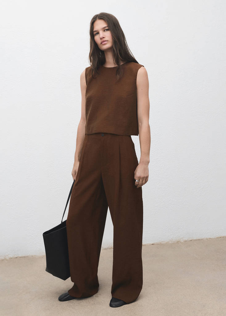 Straight-fit pleated trousers — Brown