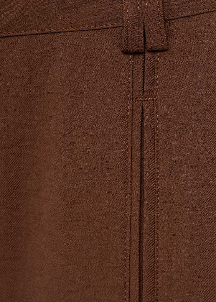 Straight-fit pleated trousers — Brown