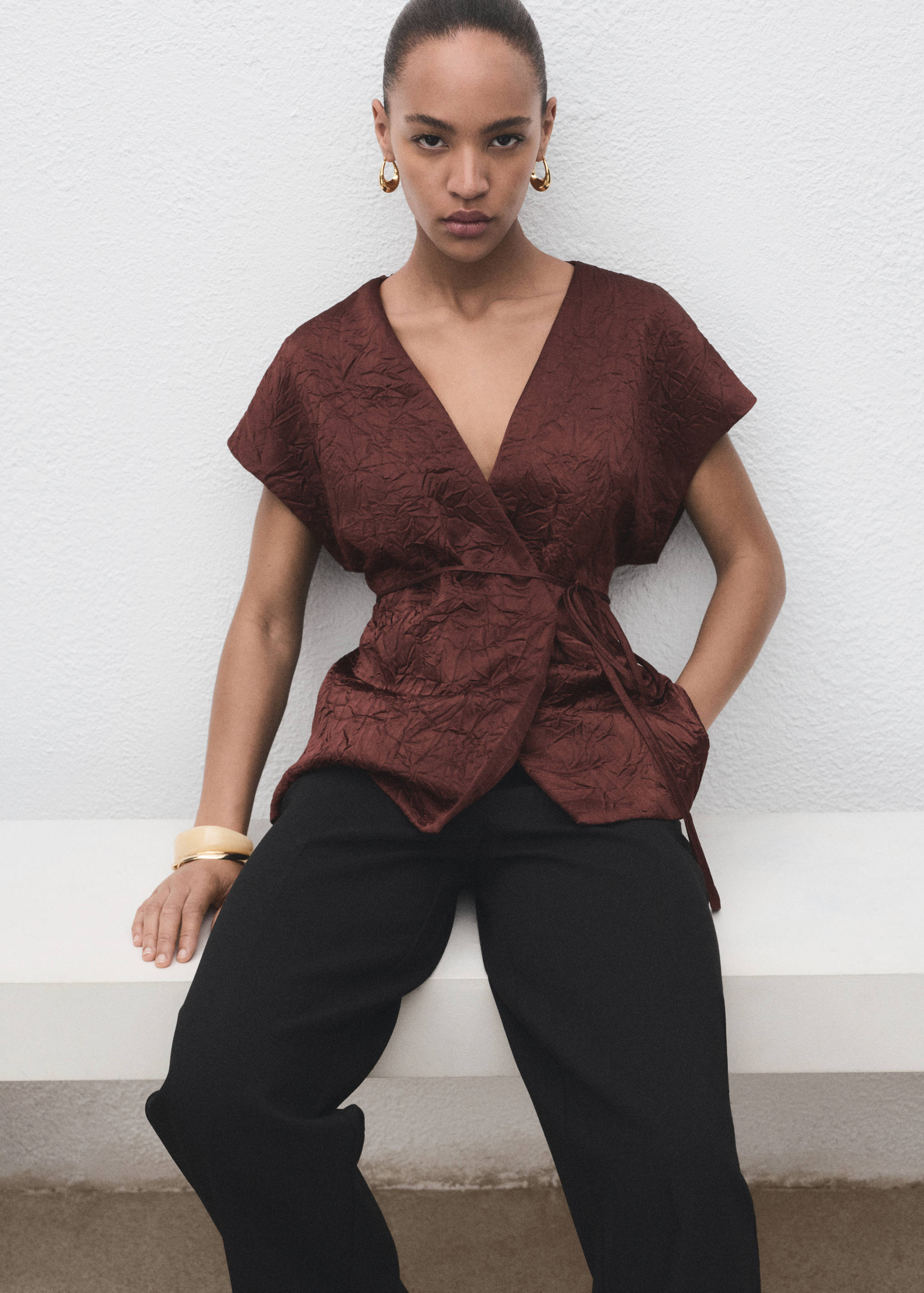 Double-breasted crinkled-effect waistcoat - Details of the article 2