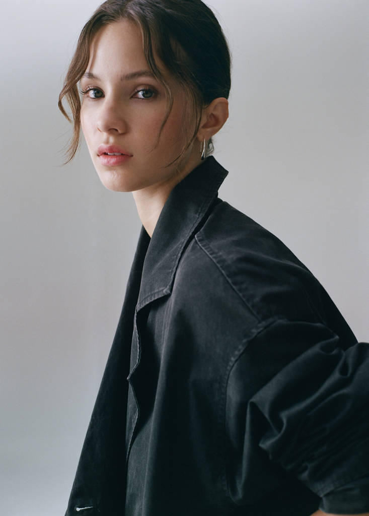 Waxed short trench coat — Charcoal