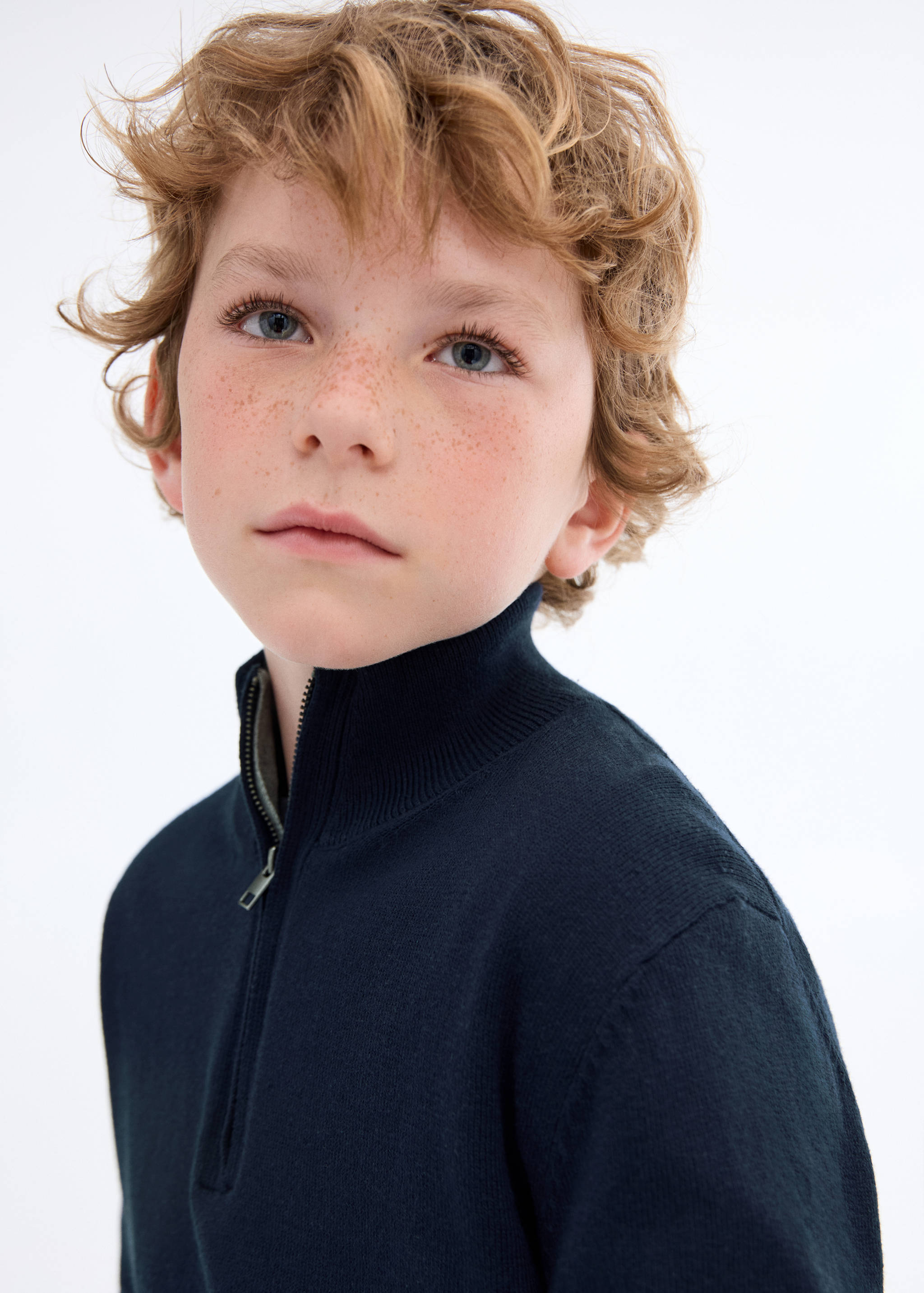 Pulover cu fermoar la guler - Detaliu al articolului 1