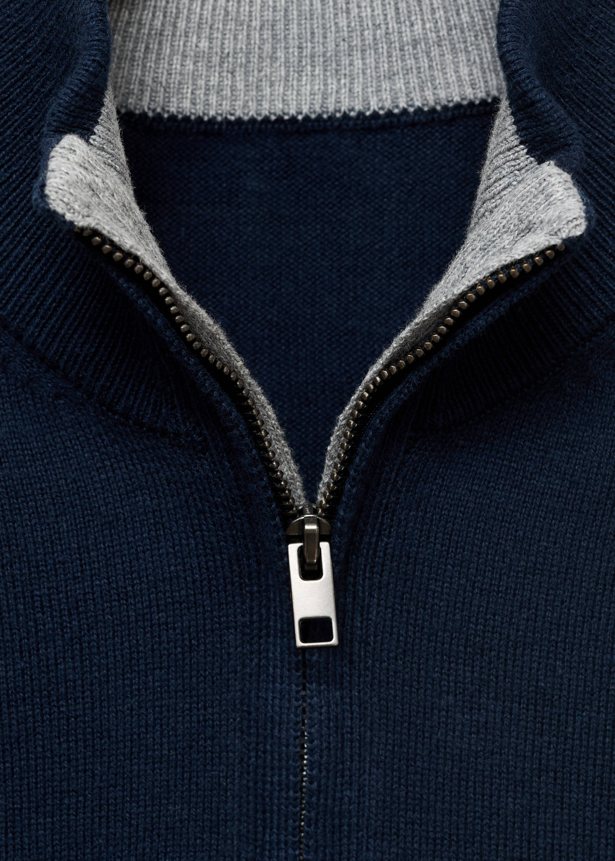 Pulover cu fermoar la guler - Detaliu al articolului 8