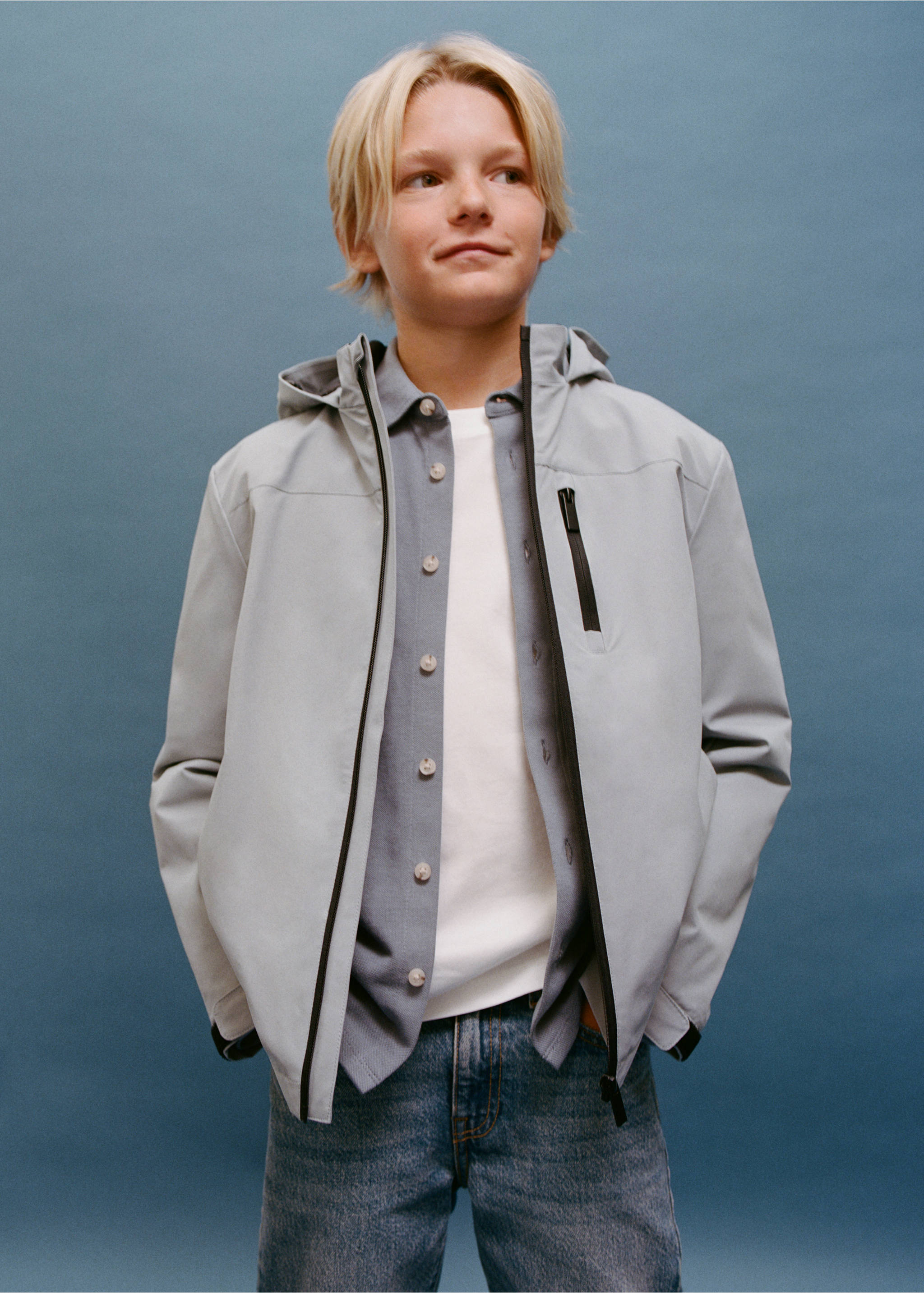Hooded water-repellent coat - Details of the article 3, Grey. Ref: 17074426-00.