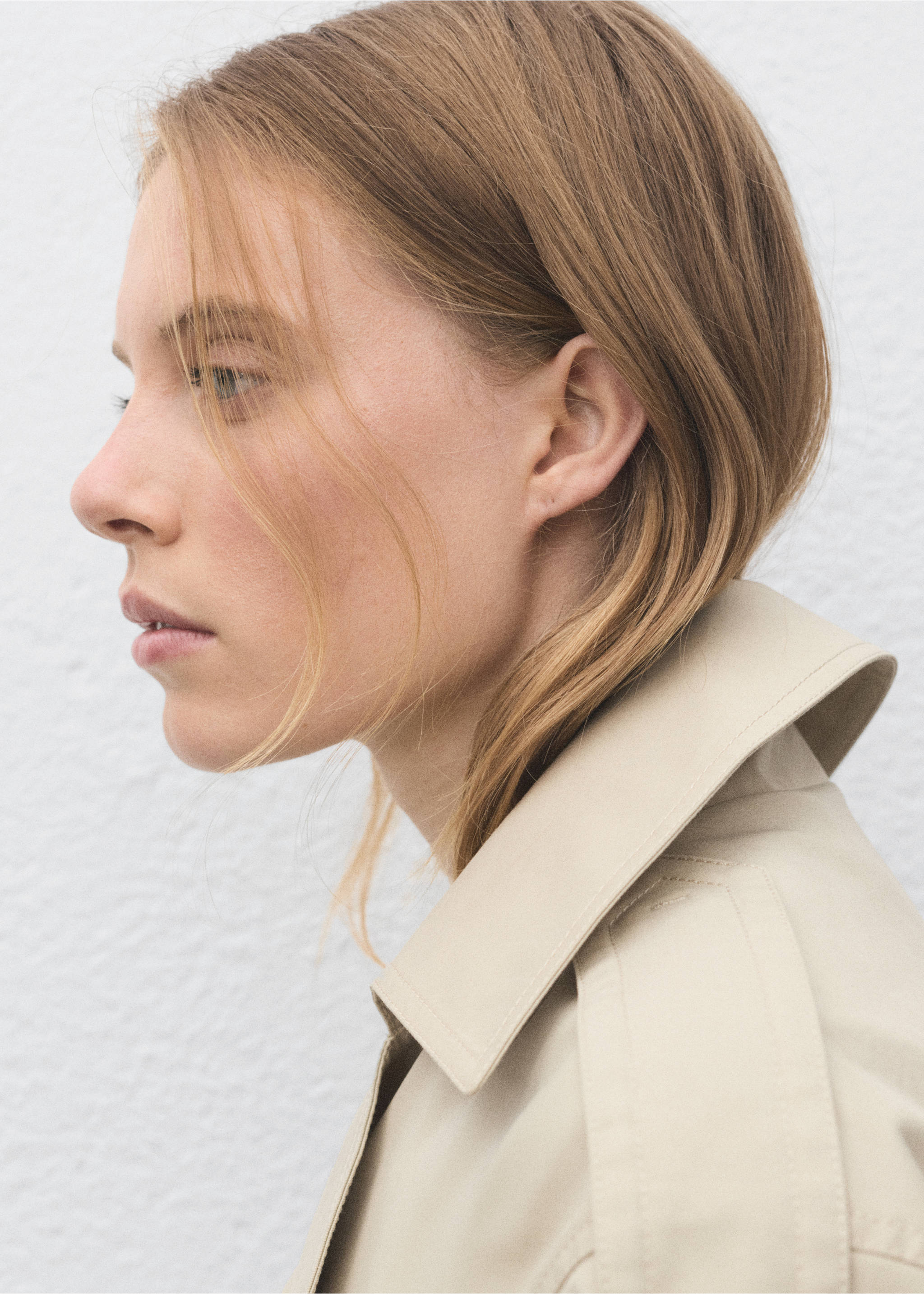 Trench crop double boutonnage - Détail de l'article 6, Beige. Ref: 17074438-00.