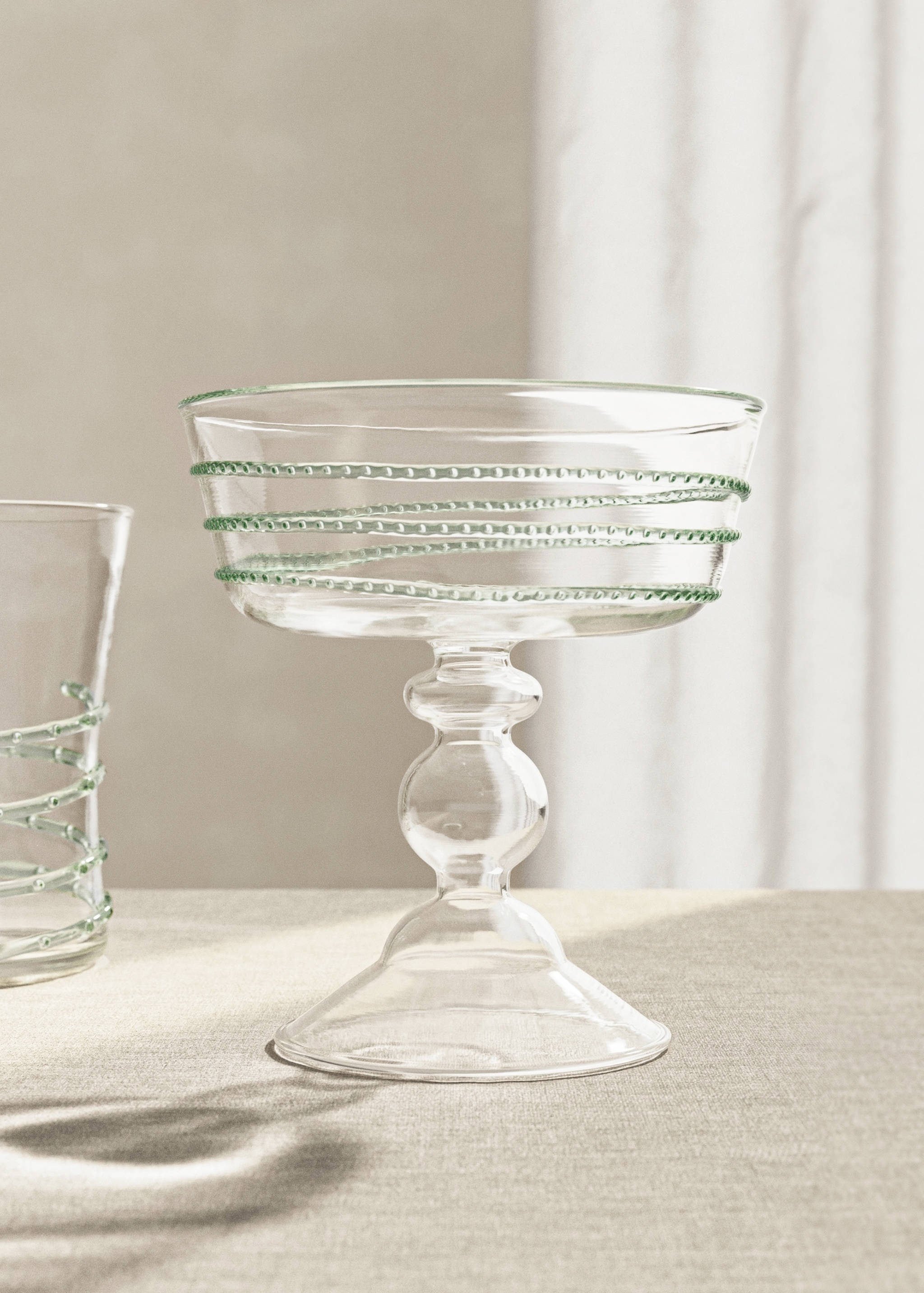 Borosilicate ice cream glass with spiral relief - General plane