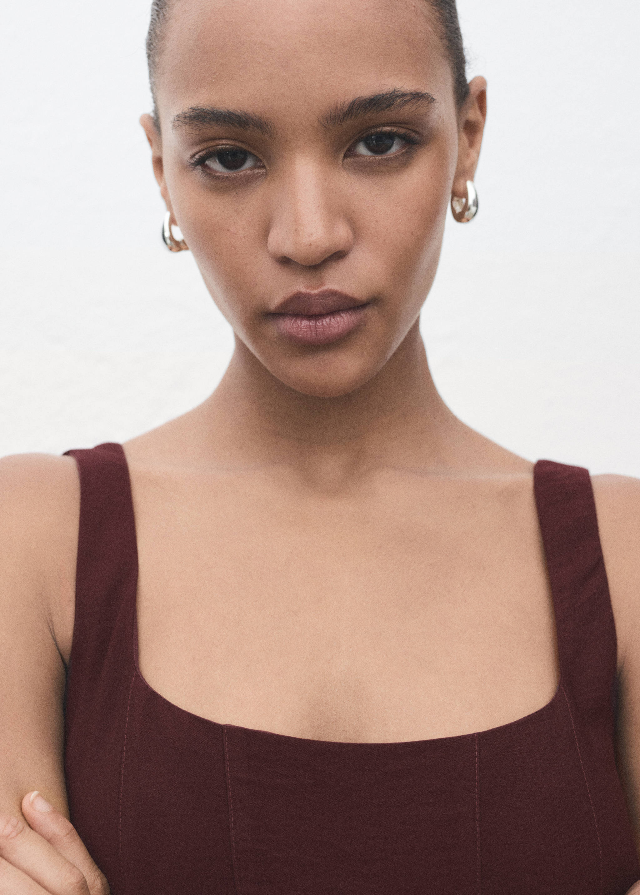 Vestido midi com costuras - Pormenor do artigo 1