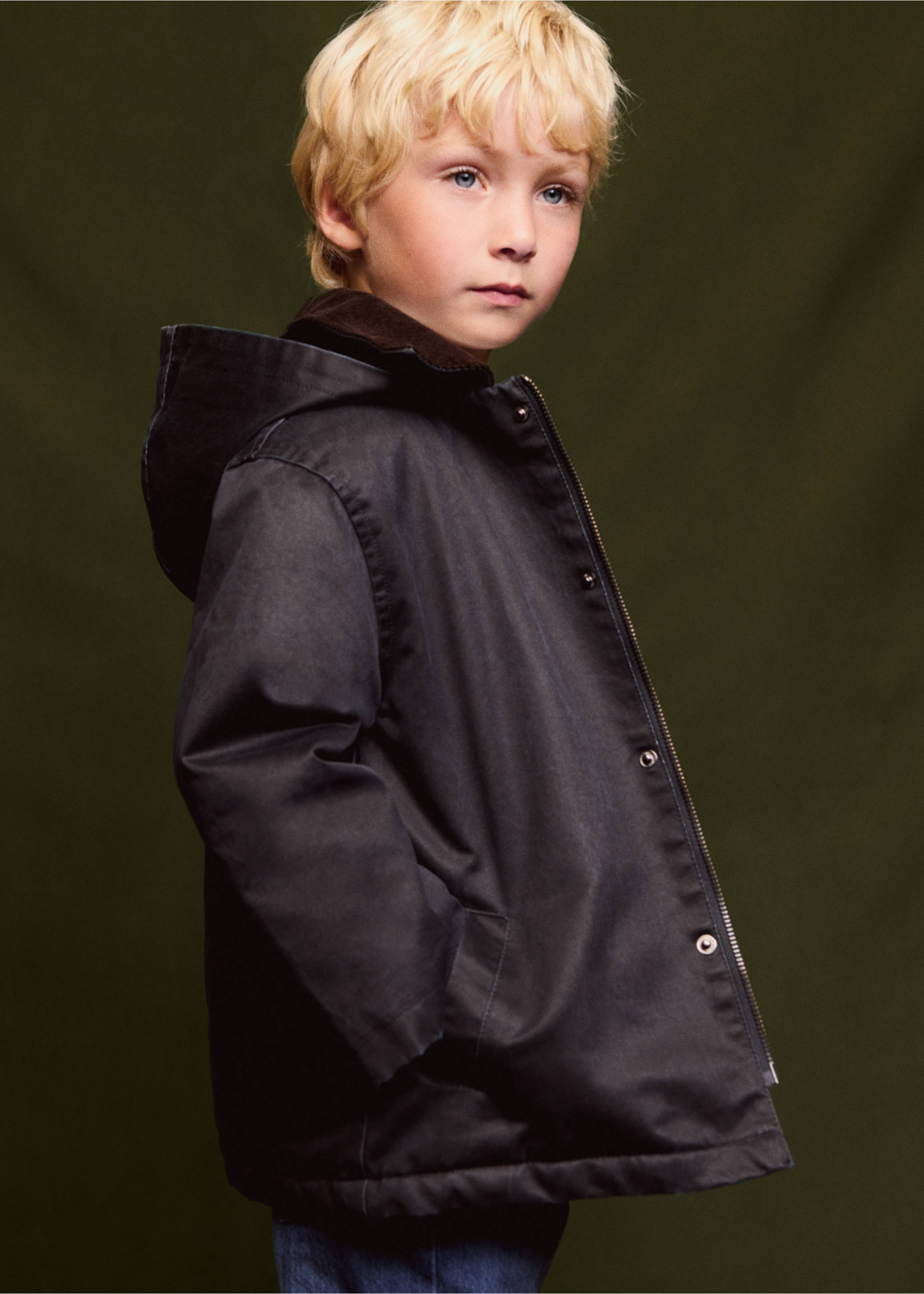 Waxed-effect parka with hood - Details of the article 3, Navy. Ref: 17075141-00.