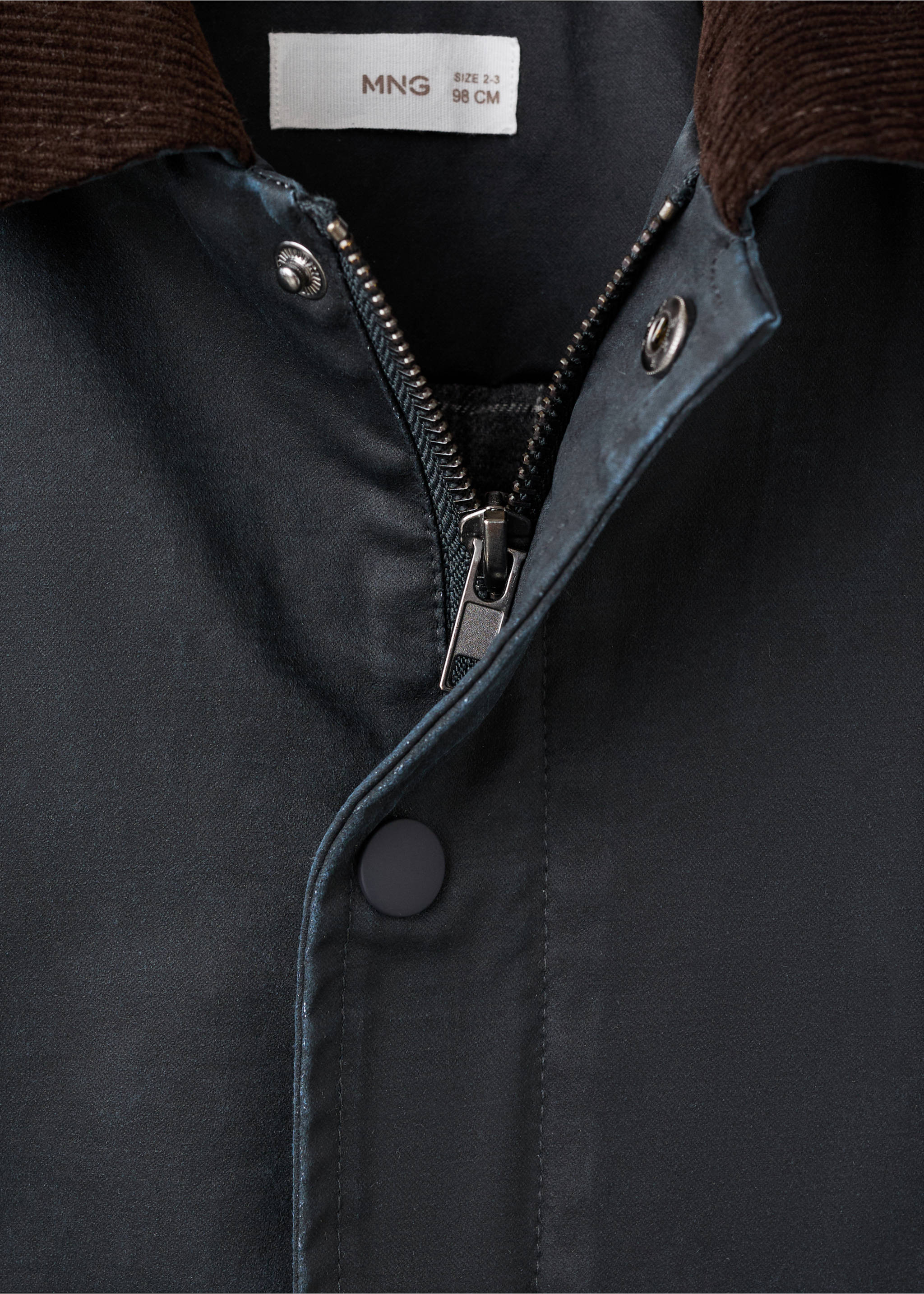 Waxed-effect parka with hood - Details of the article 0, Navy. Ref: 17075141-00.