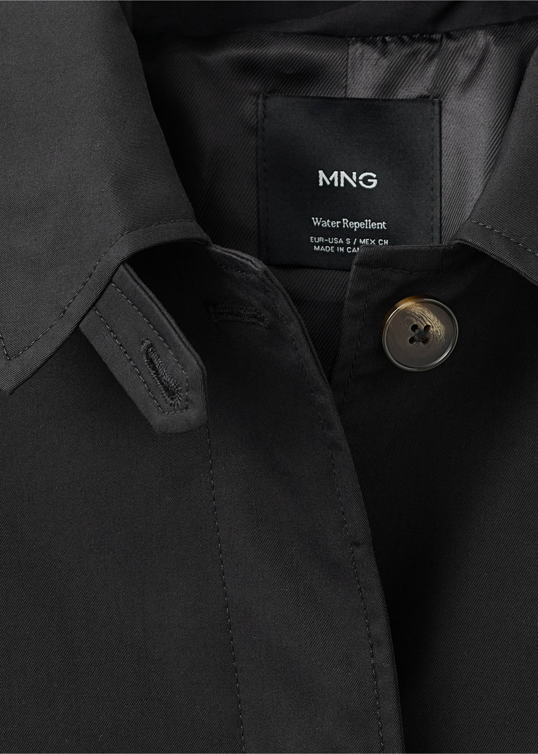 Short oversized trench coat with epaulettes - Details of the article 8, Black. Ref: 17075152-00.