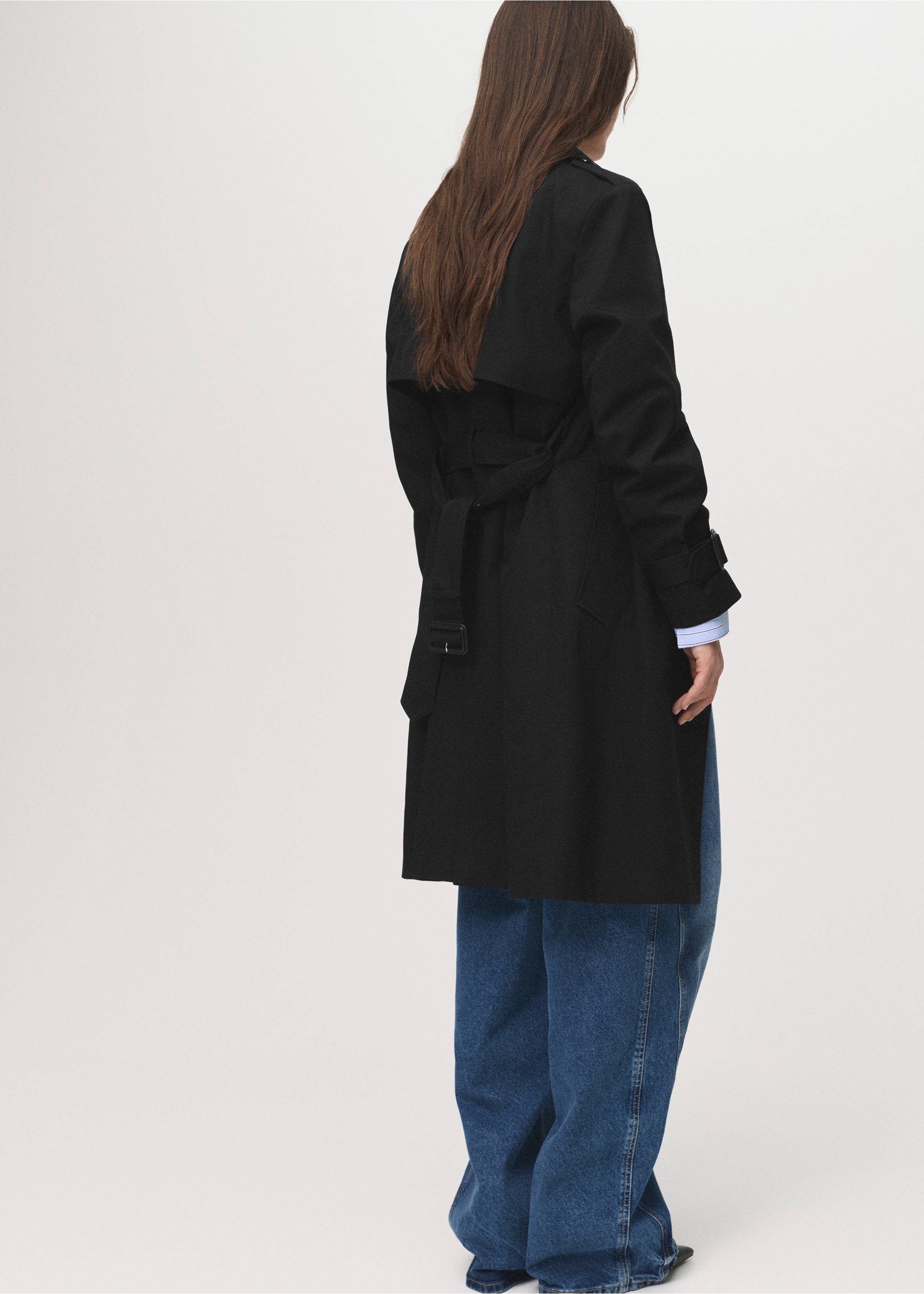 Classic trench coat with belt - Reverse of the article, Black. Ref: 17075789-00.