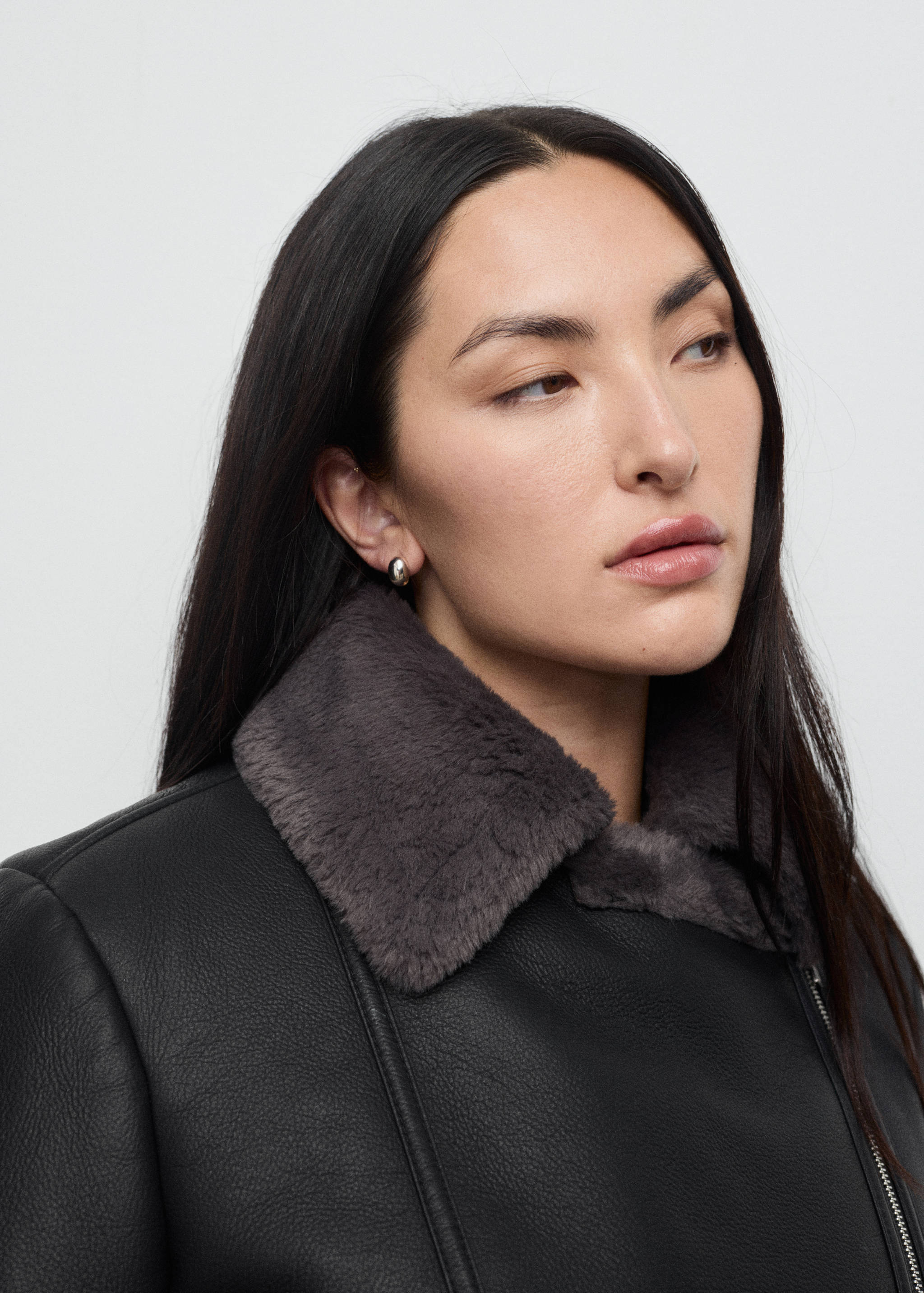 Veste biker fourrure synthétique - Détail de l'article 4