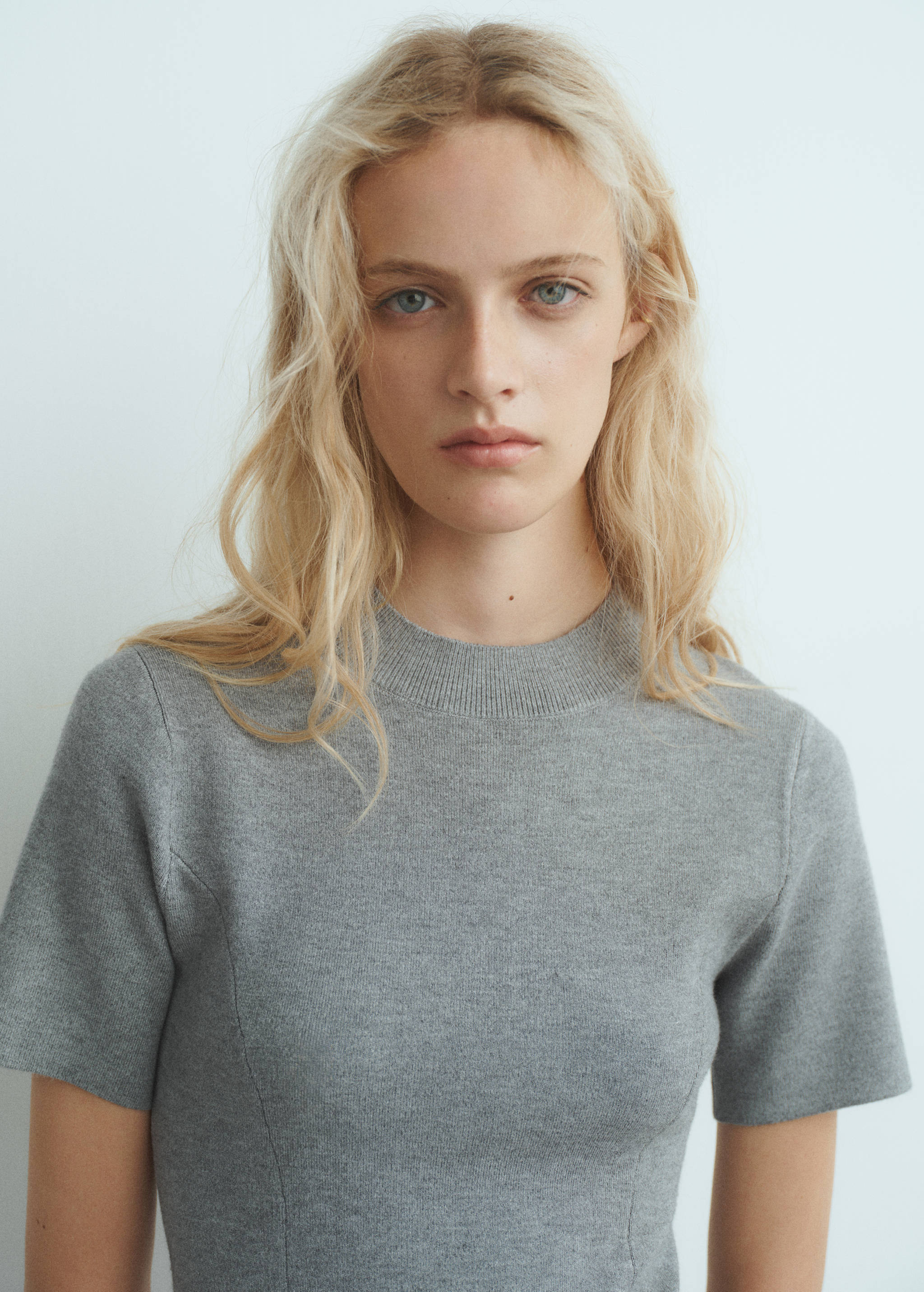 Fine-knit flared dress - Details of the article 1