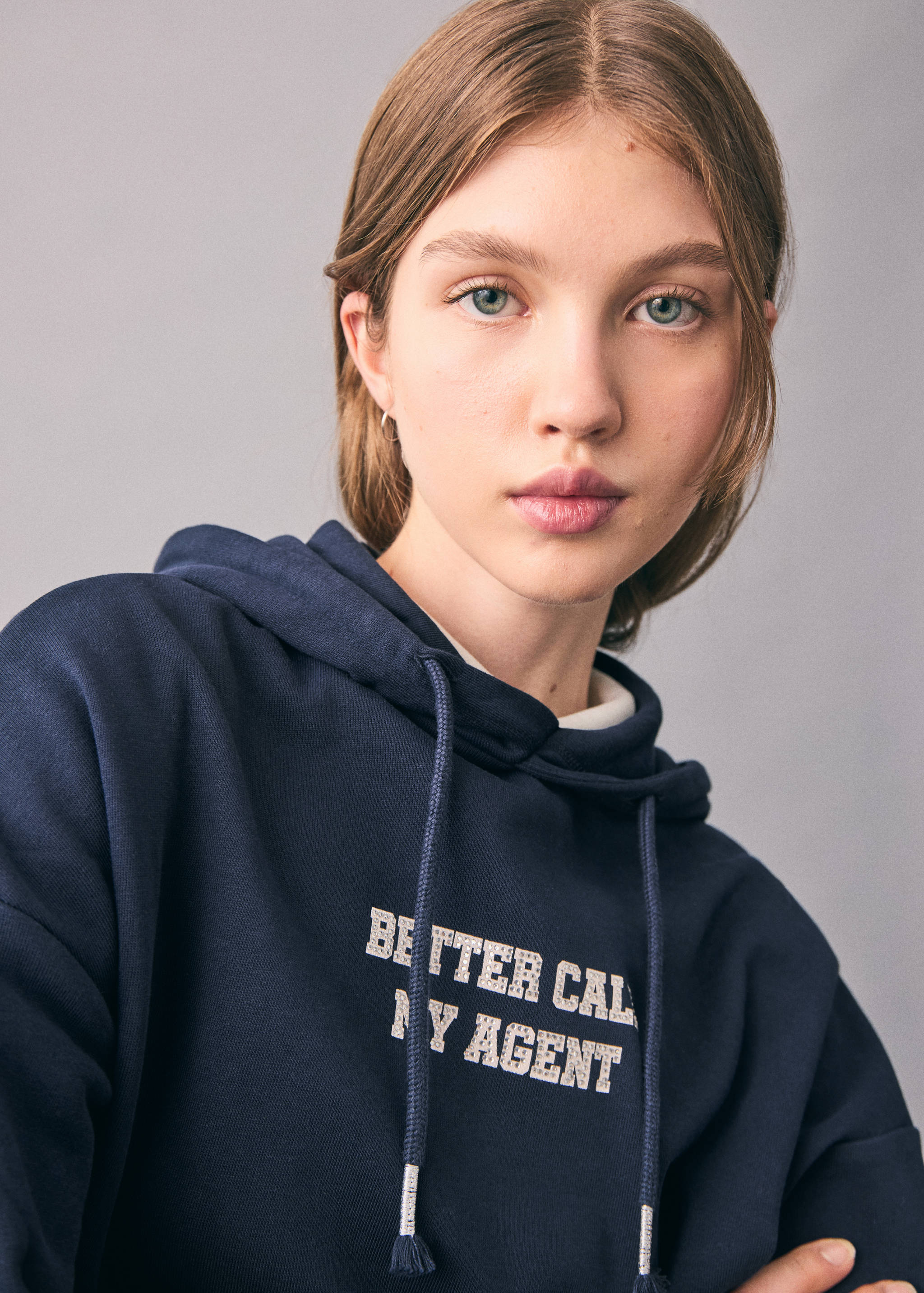 Sweatshirt with glitter print - Details of the article 1