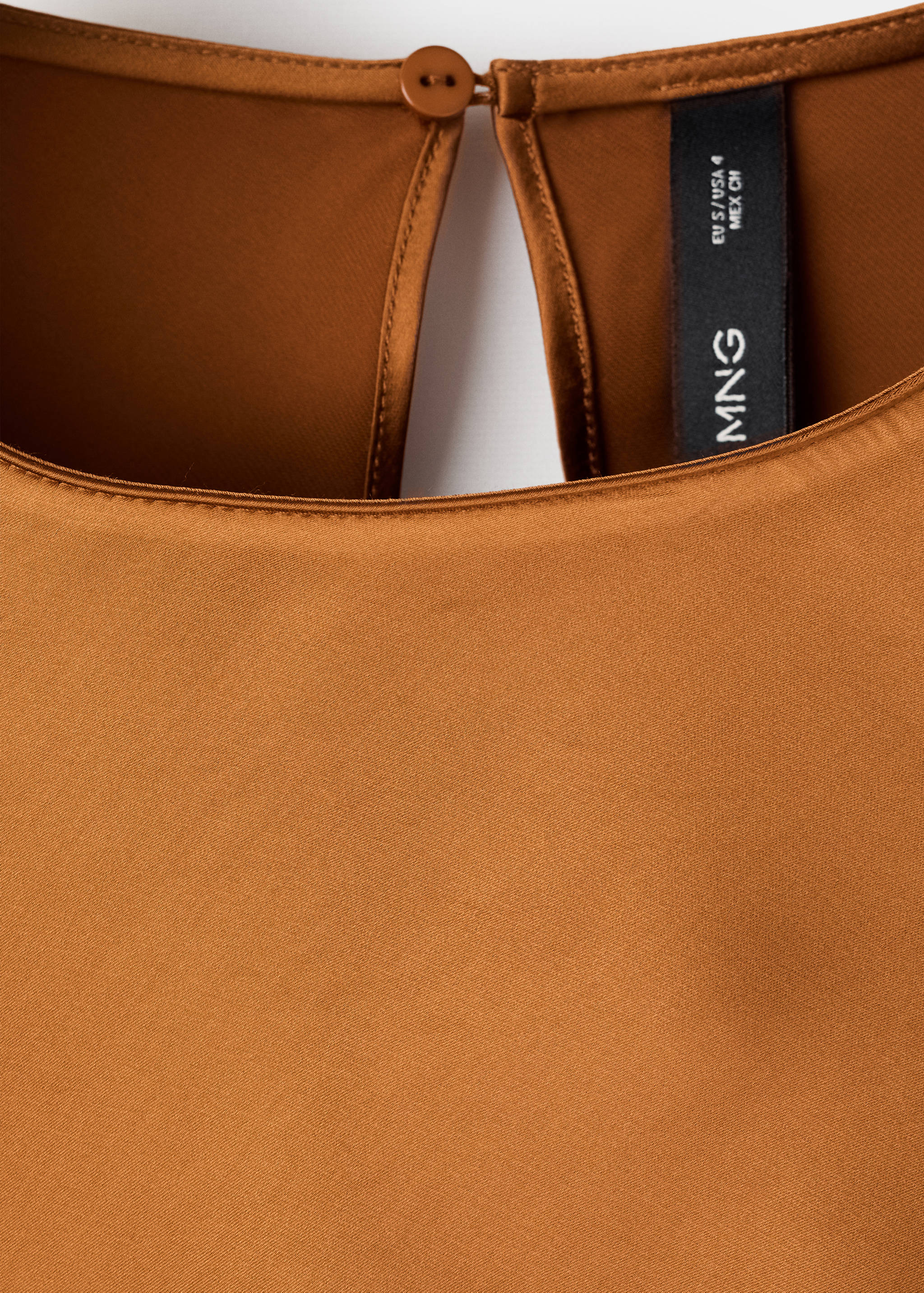 Vestido comprido acetinado - Pormenor do artigo 8