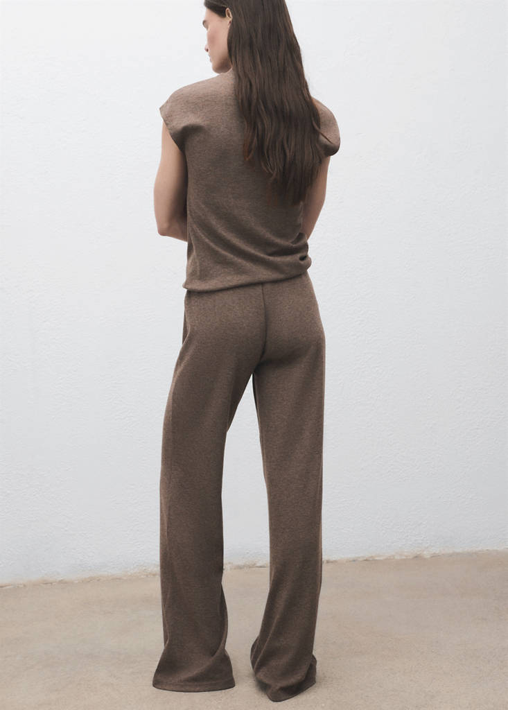 Knitted trousers with elastic waistband — Medium Brown