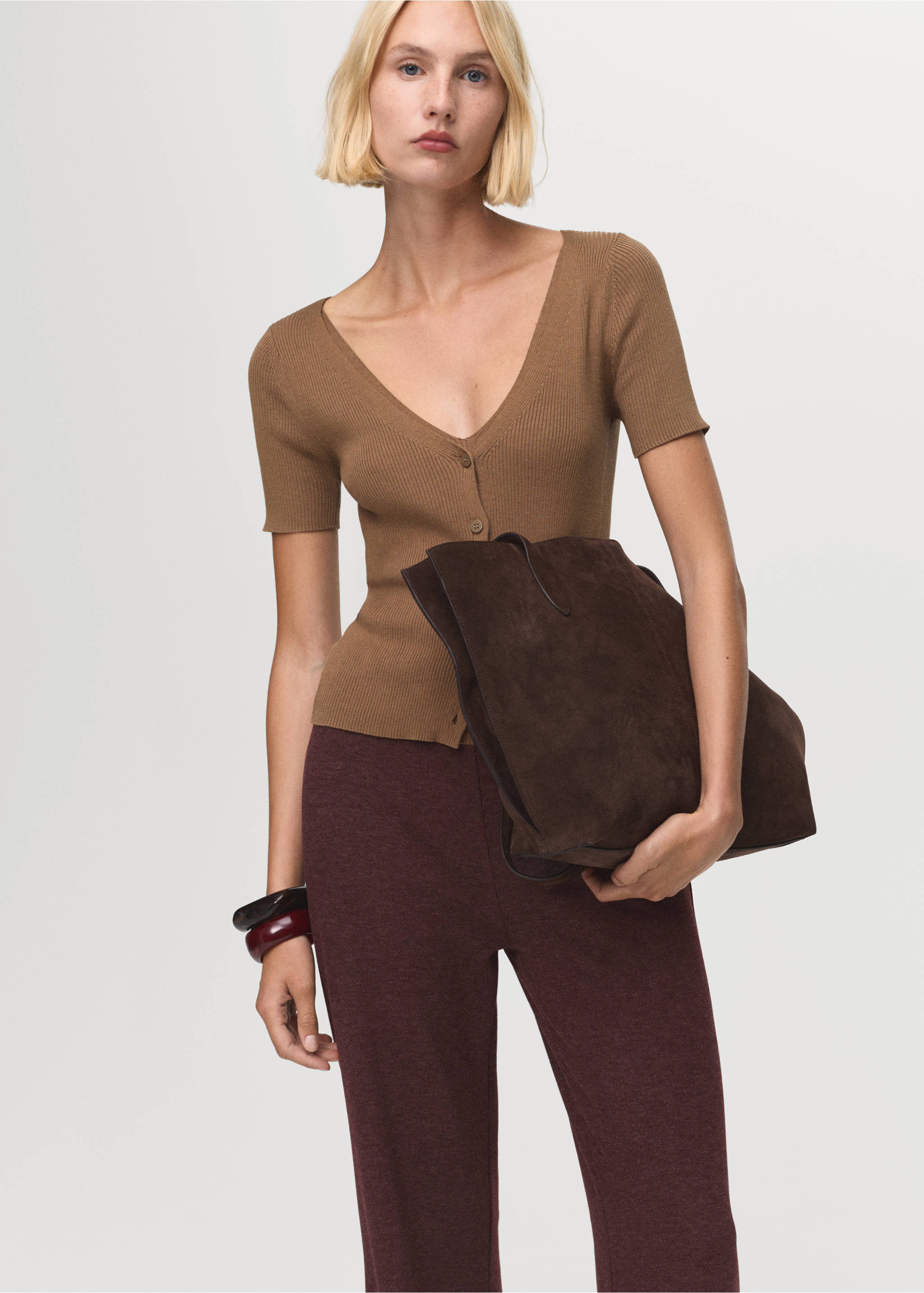 Knitted trousers with elastic waistband - Details of the article 1, Burgundy. Ref: 17075815-00.