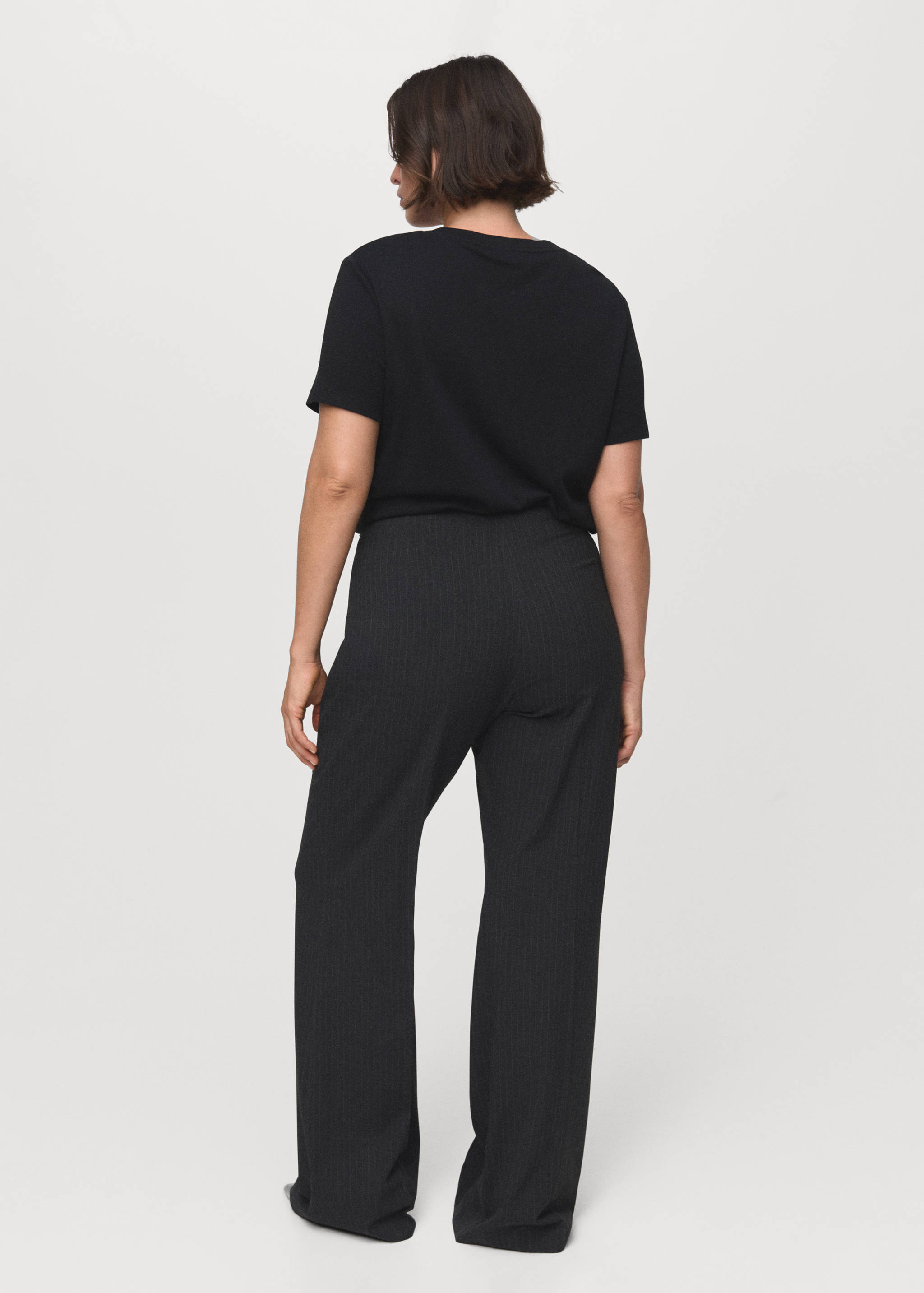 Calças fato risca diplomática - Pormenor do artigo 4