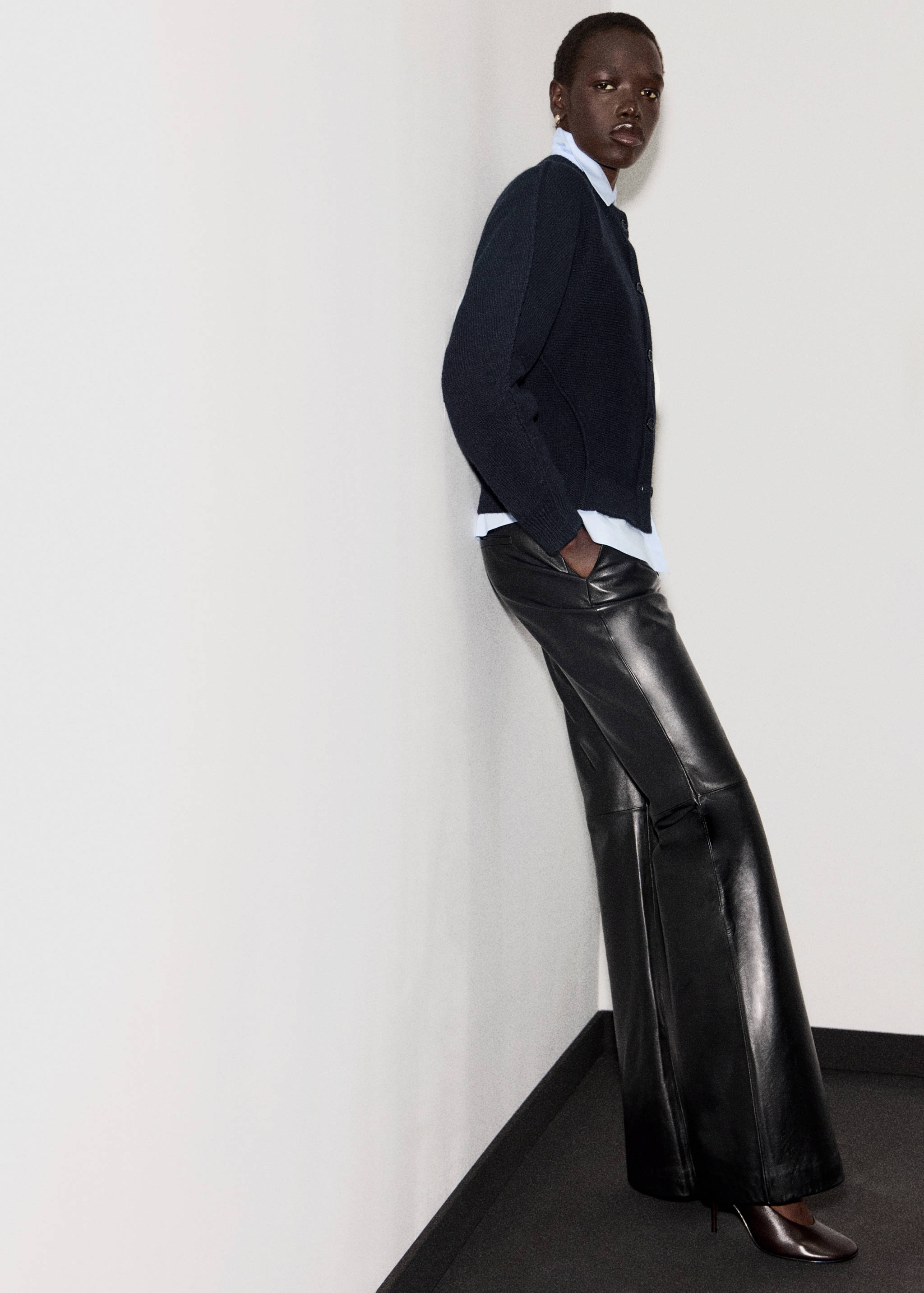 Straight-fit cardigan with buttons - General plane