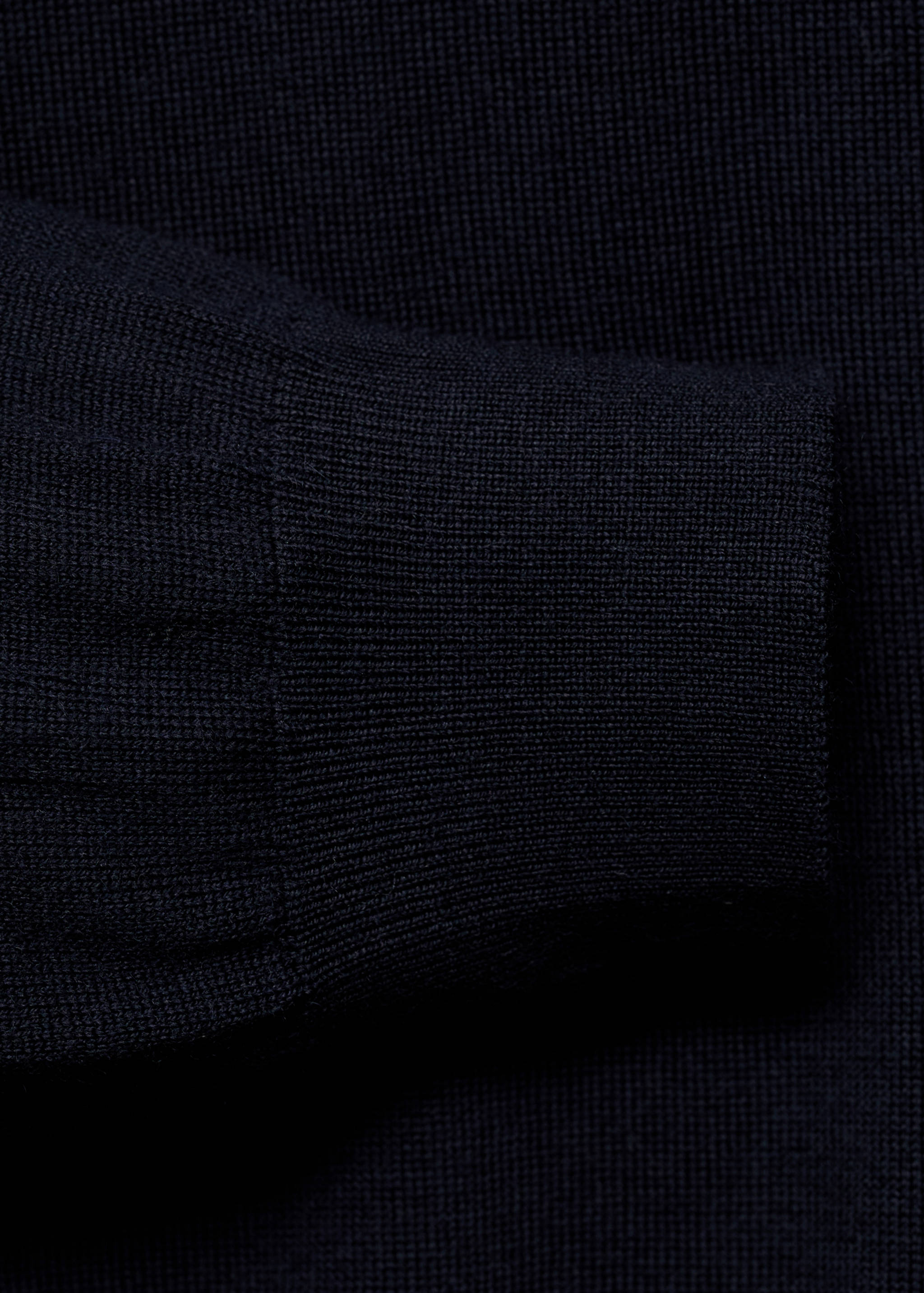 100% merino wool crew neck sweater - Details of the article 0
