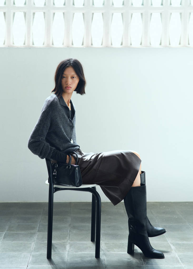 Faux-leather pencil skirt — Chocolate